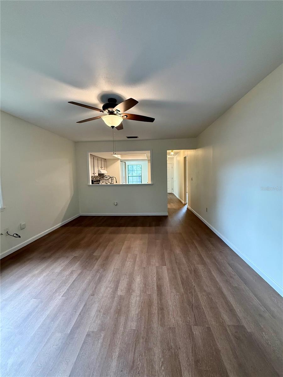 935 VILLAGE DR, BROOKSVILLE, FL, 34601