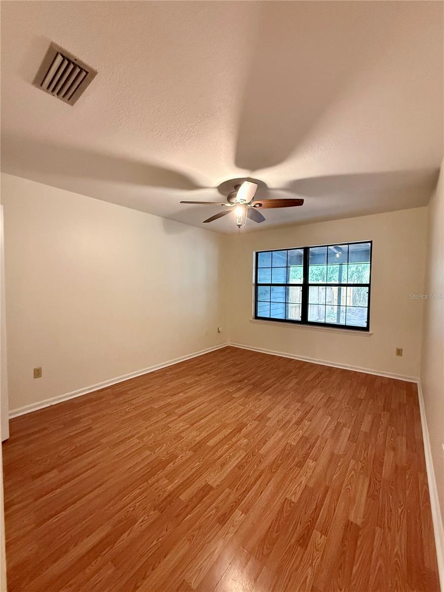 935 VILLAGE DR, BROOKSVILLE, FL, 34601