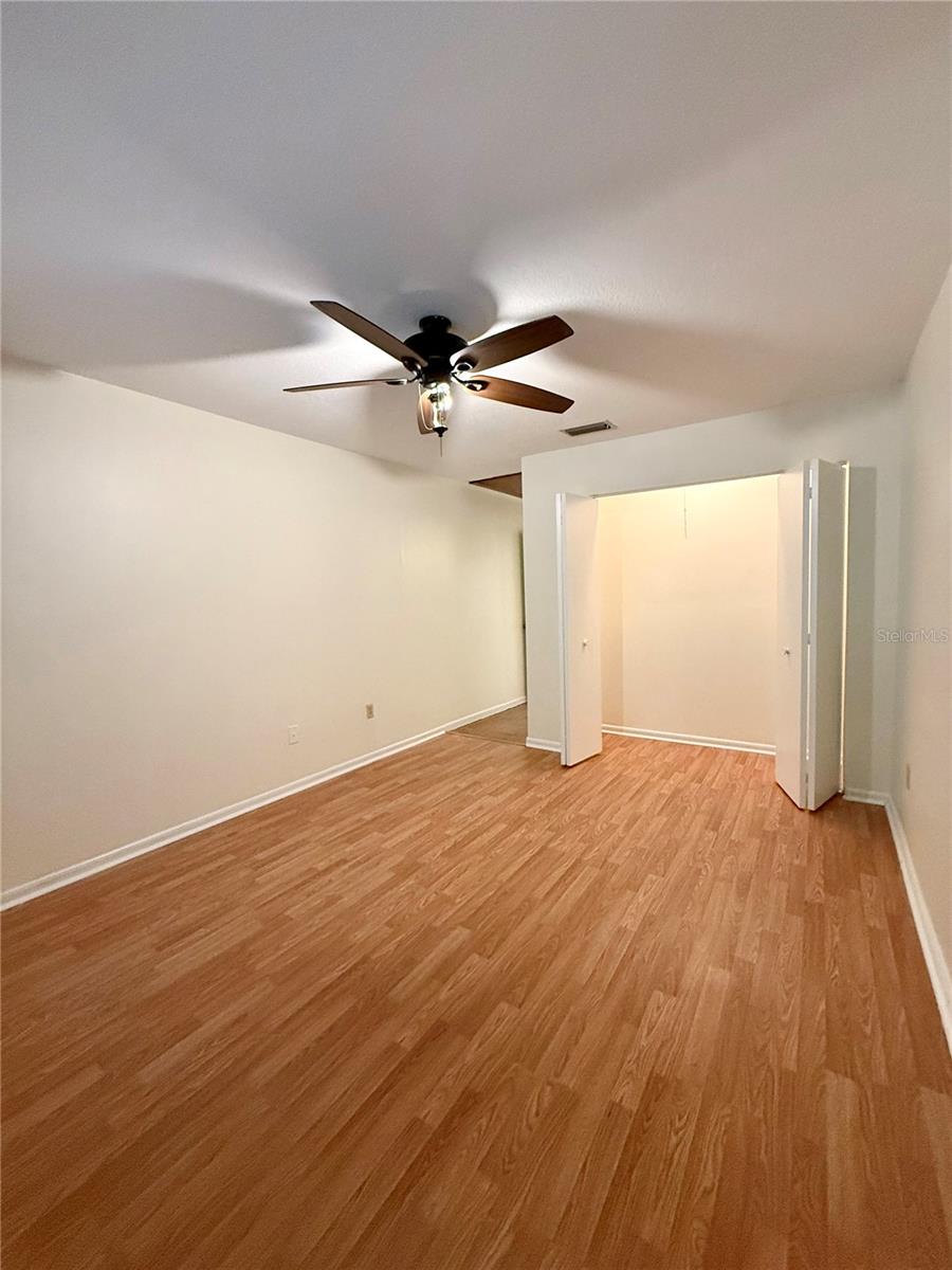 935 VILLAGE DR, BROOKSVILLE, FL, 34601