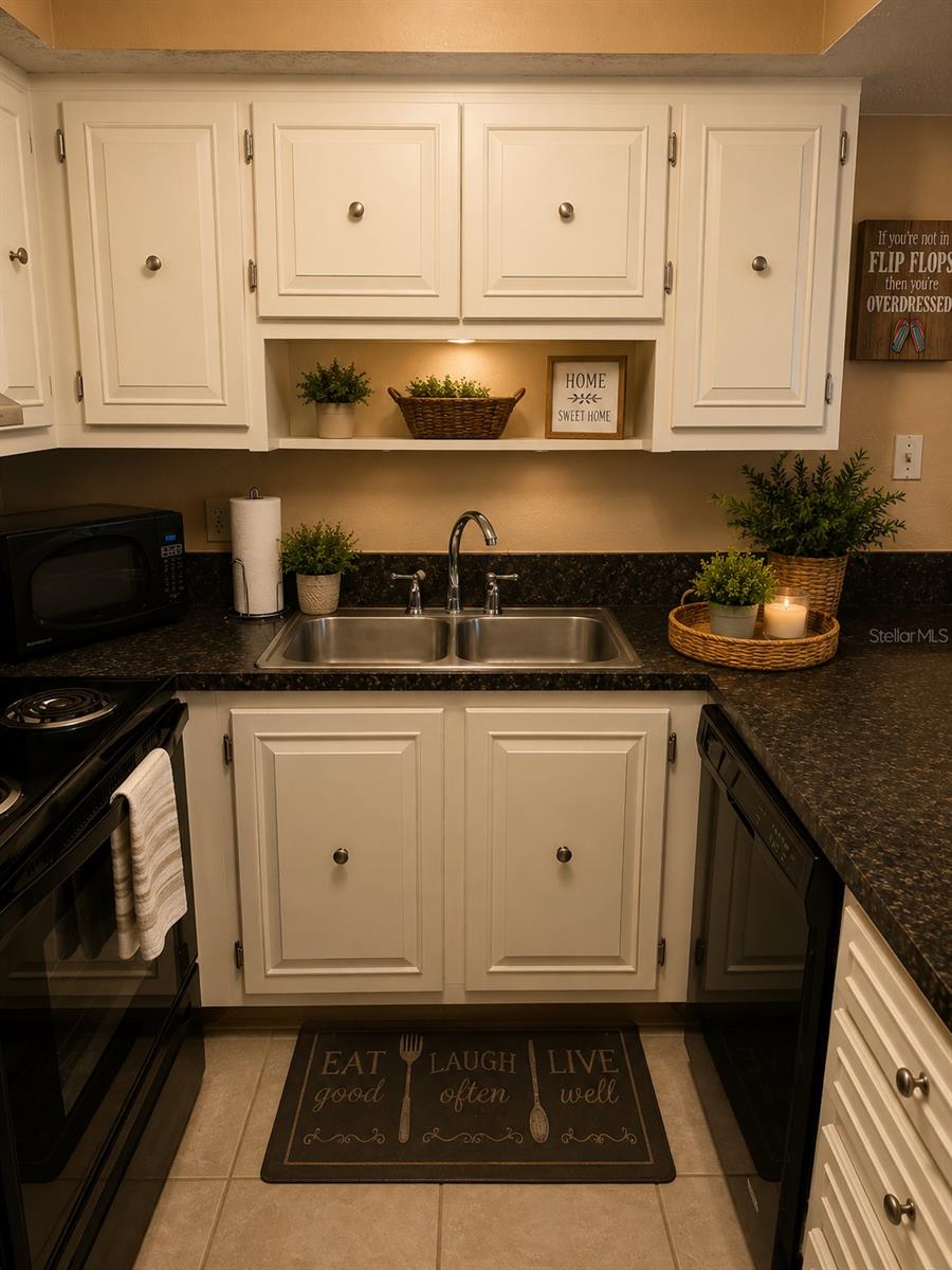 3586 CAPE HAZE DR #B6, ROTONDA WEST, FL, 33947