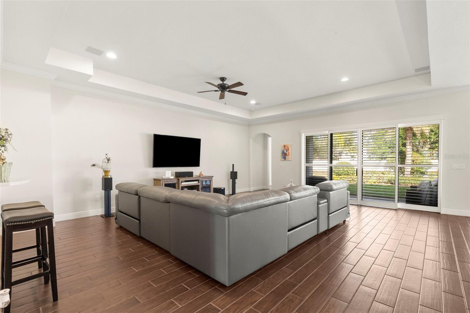 5134 LAKECASTLE DR, TAMPA, FL, 33624
