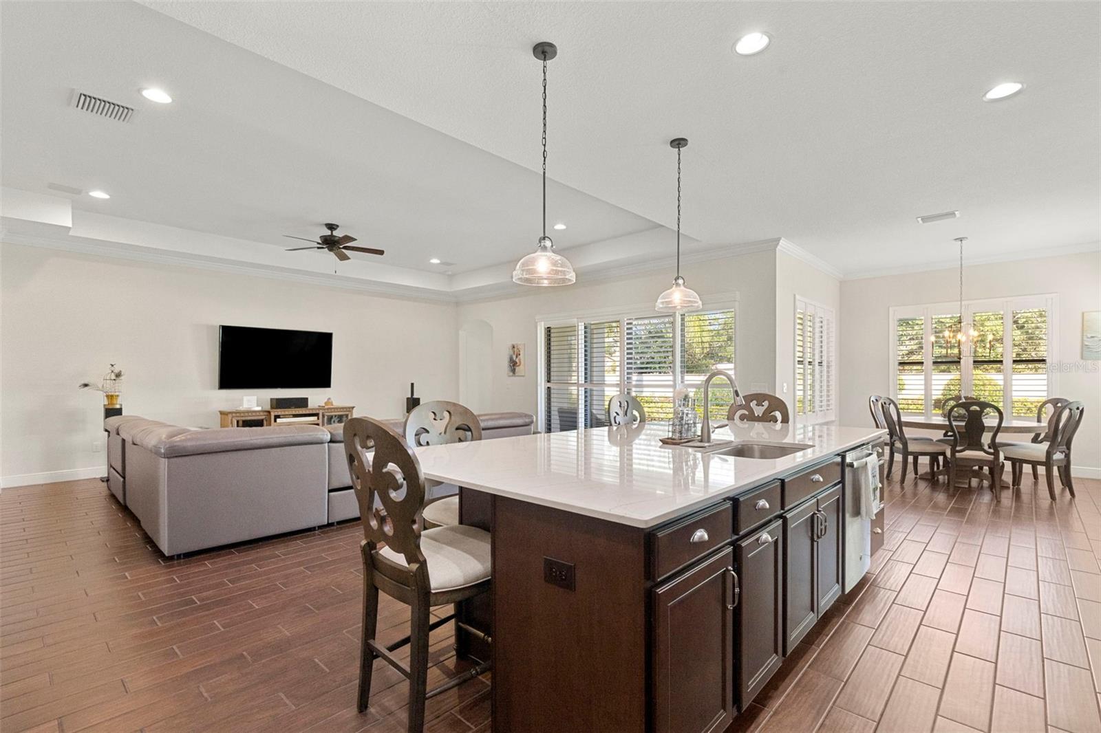 5134 LAKECASTLE DR, TAMPA, FL, 33624