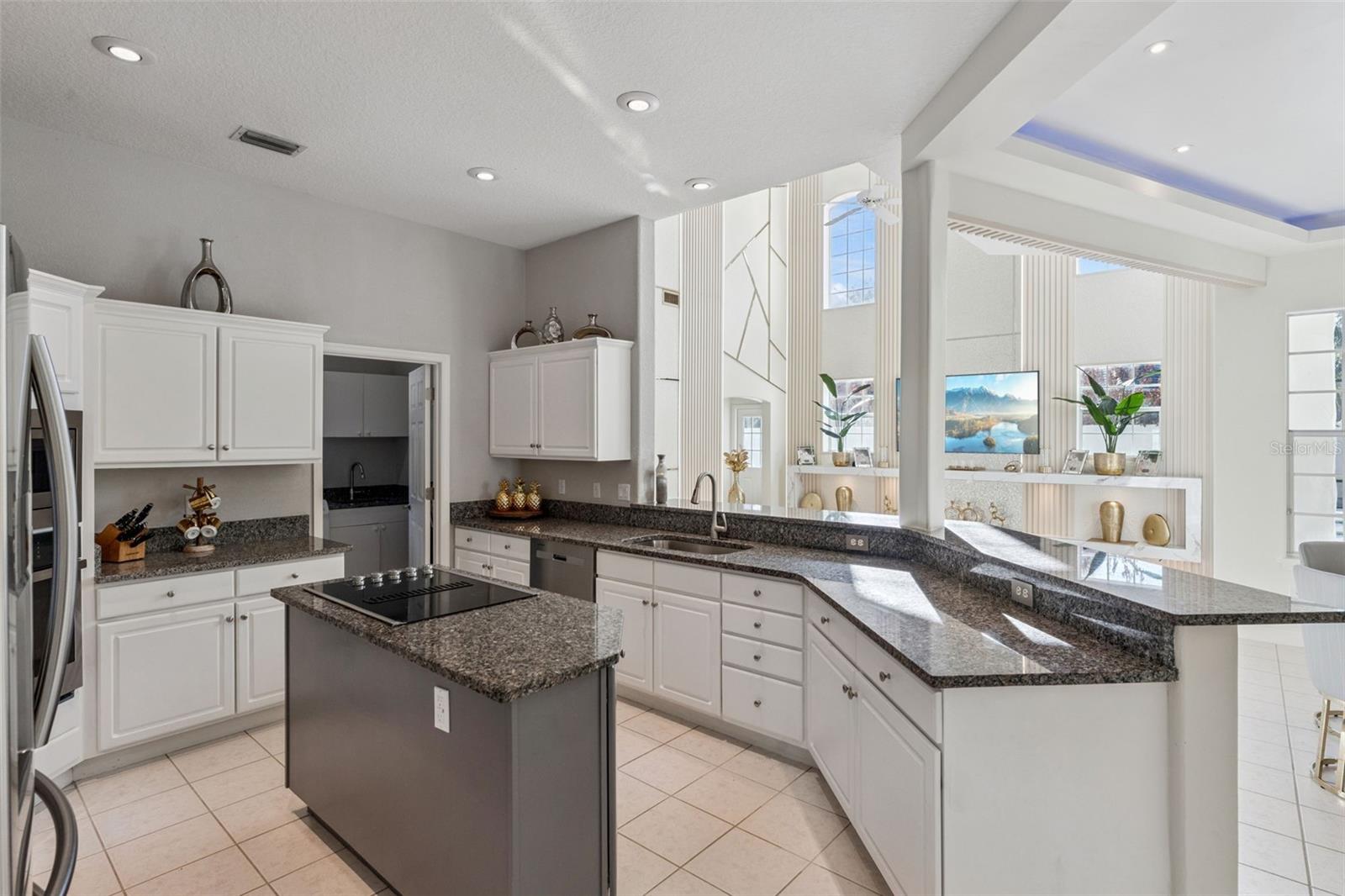 9833 CAMBERLEY CIR, ORLANDO, FL, 32836