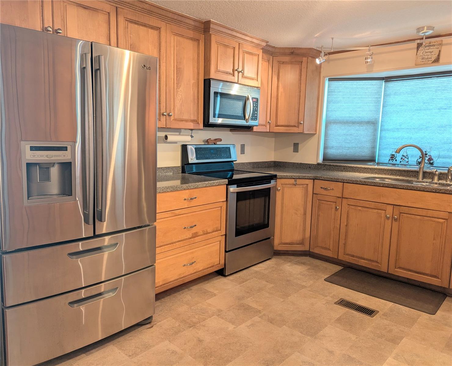 526 CASSANDRA LN, LAKELAND, FL, 33809