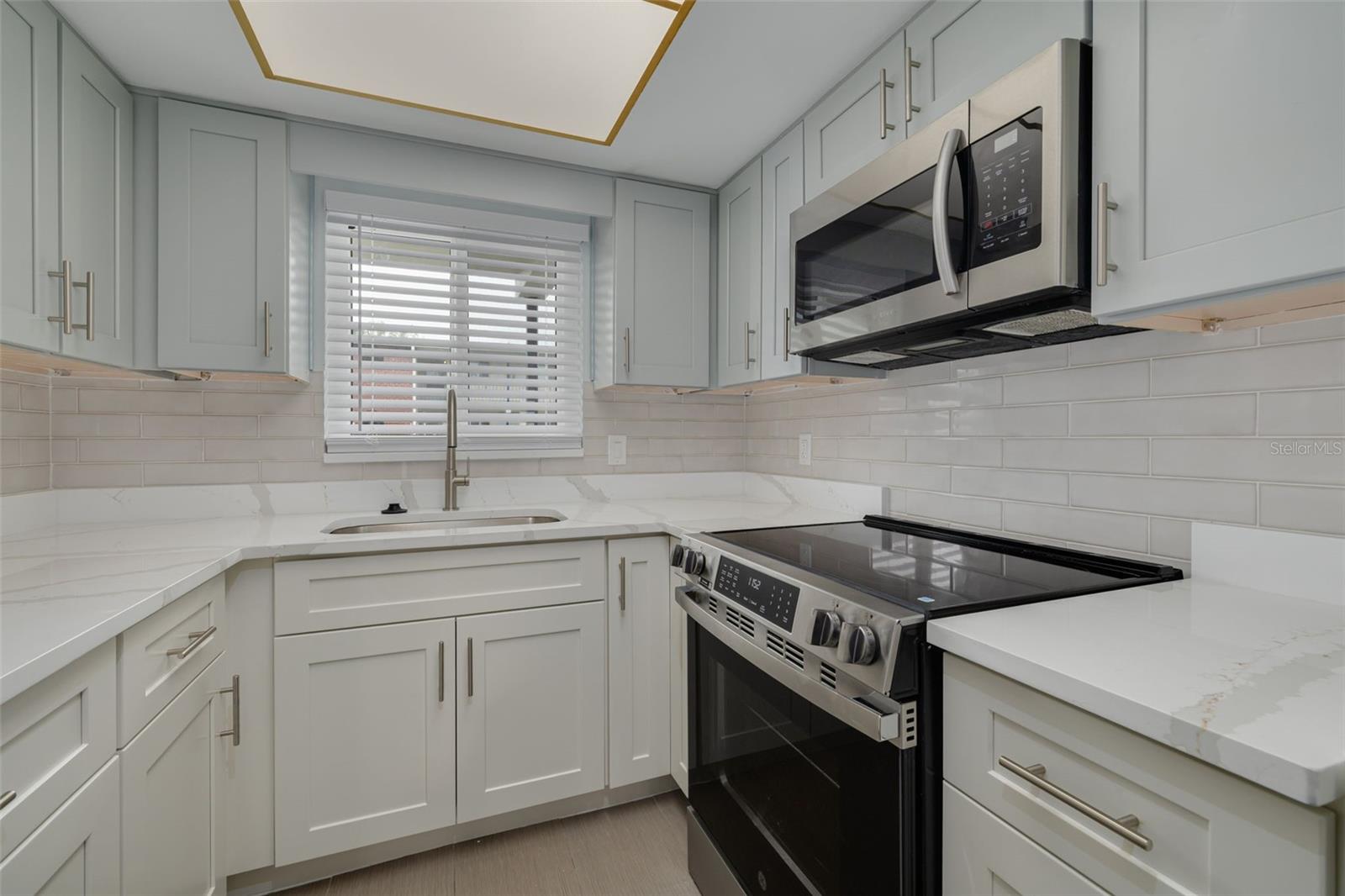 4580 OVERLOOK DR NE #187, ST PETERSBURG, FL, 33703