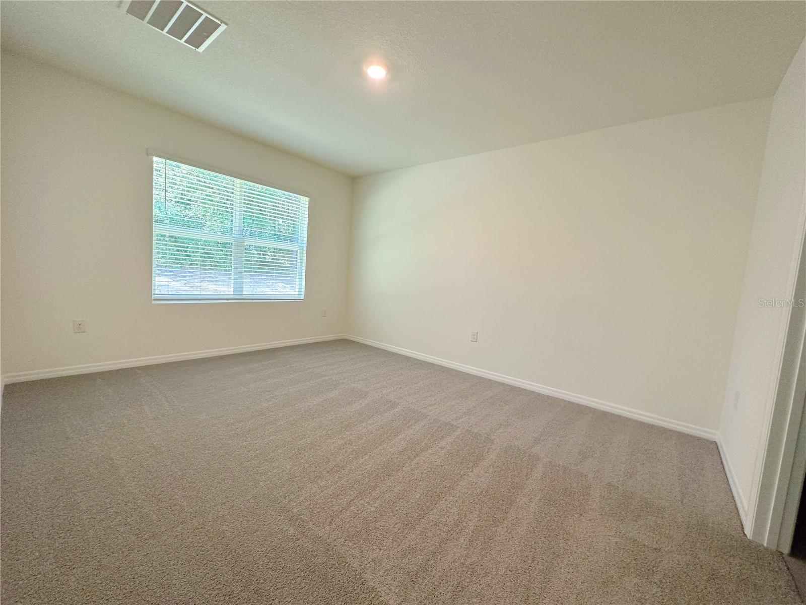 136 HICKORY COURSE LOOP, OCALA, FL, 34472