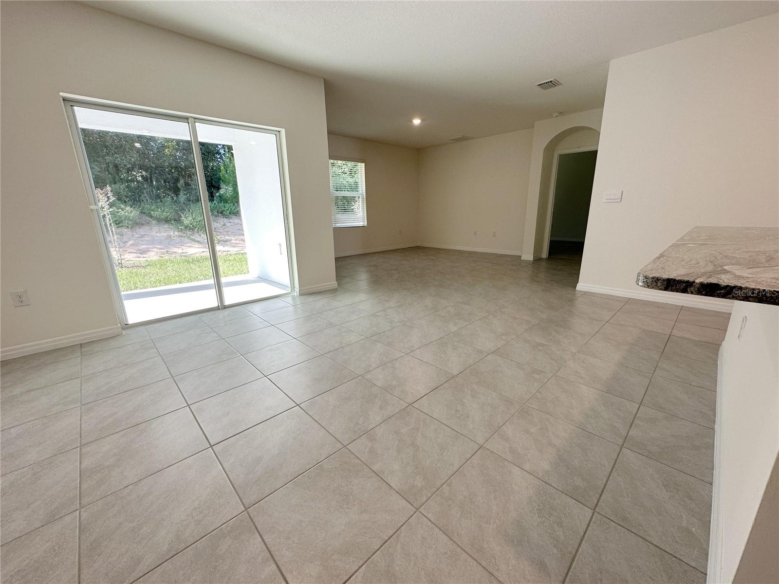 136 HICKORY COURSE LOOP, OCALA, FL, 34472