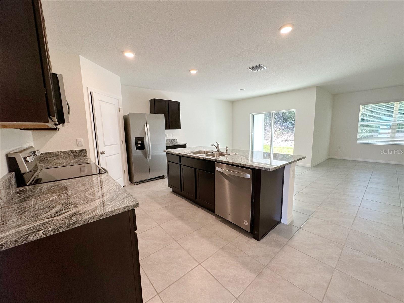 136 HICKORY COURSE LOOP, OCALA, FL, 34472
