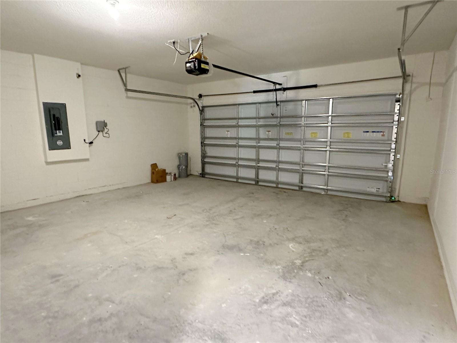 136 HICKORY COURSE LOOP, OCALA, FL, 34472