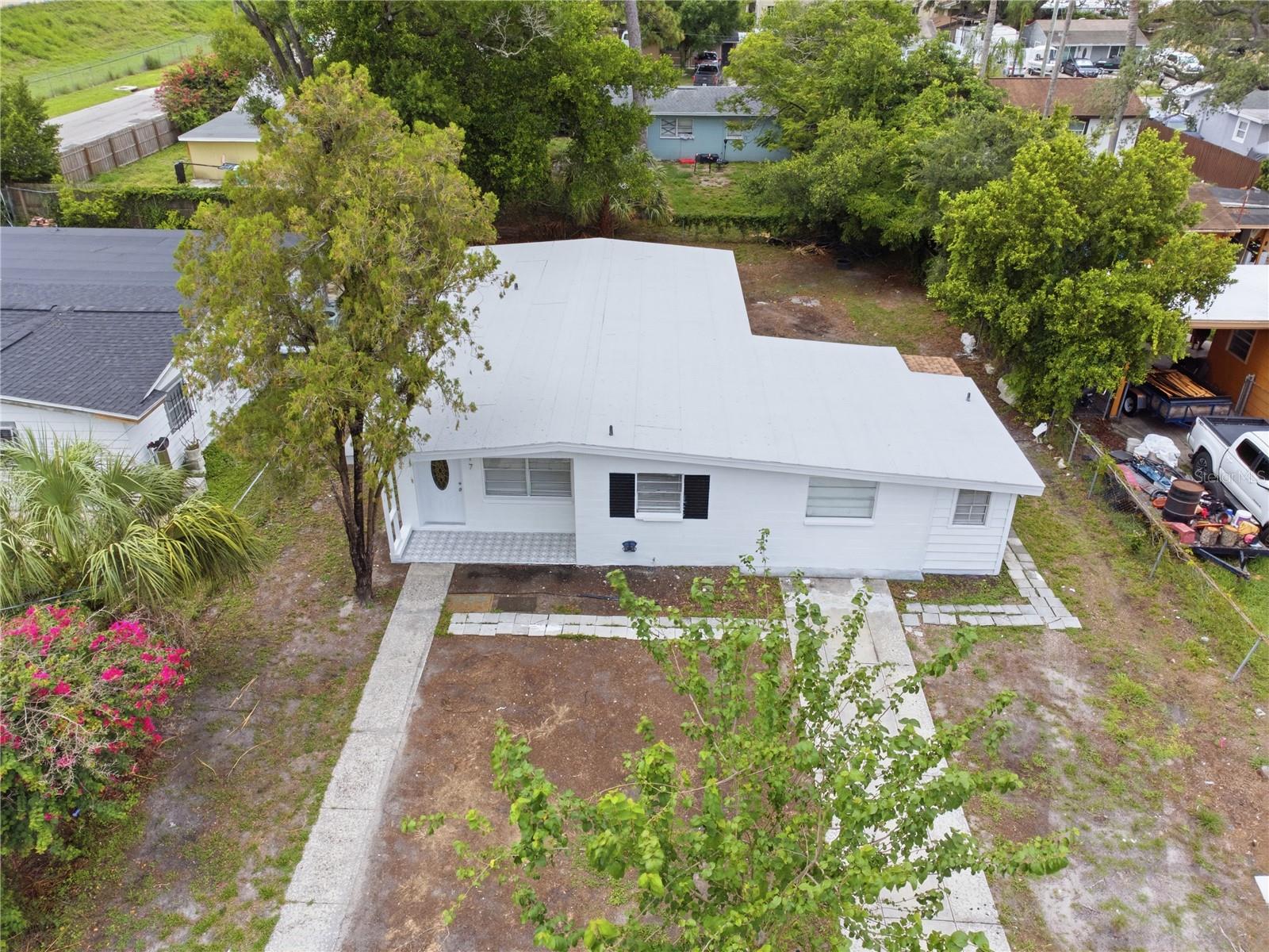 317 E HYDRANGIA ST, TAMPA, FL, 33612