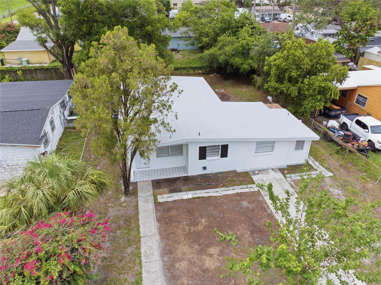 317 E HYDRANGIA ST, TAMPA, FL, 33612