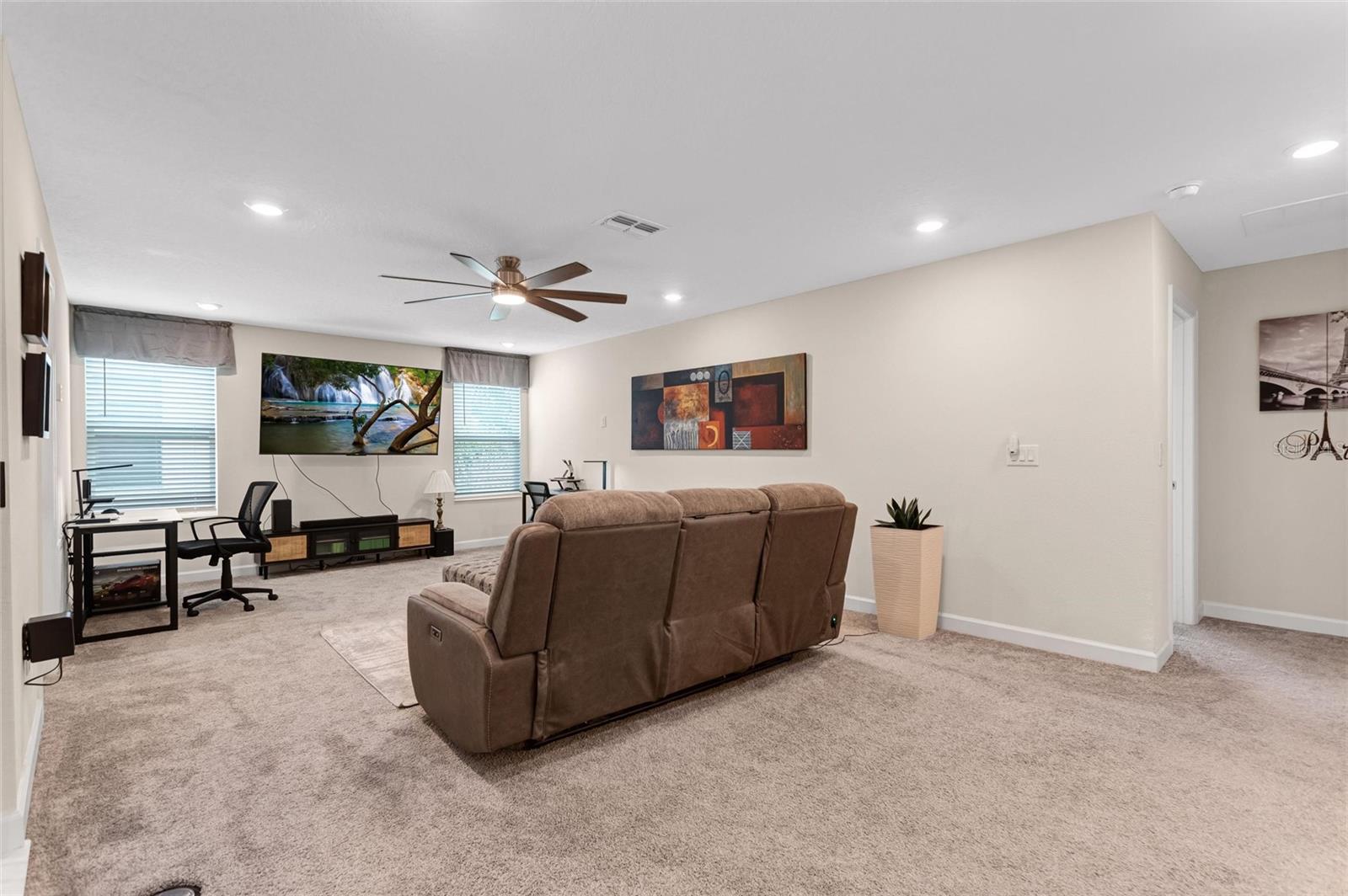 1089 BLACKWOLF RUN RD, DAVENPORT, FL, 33896