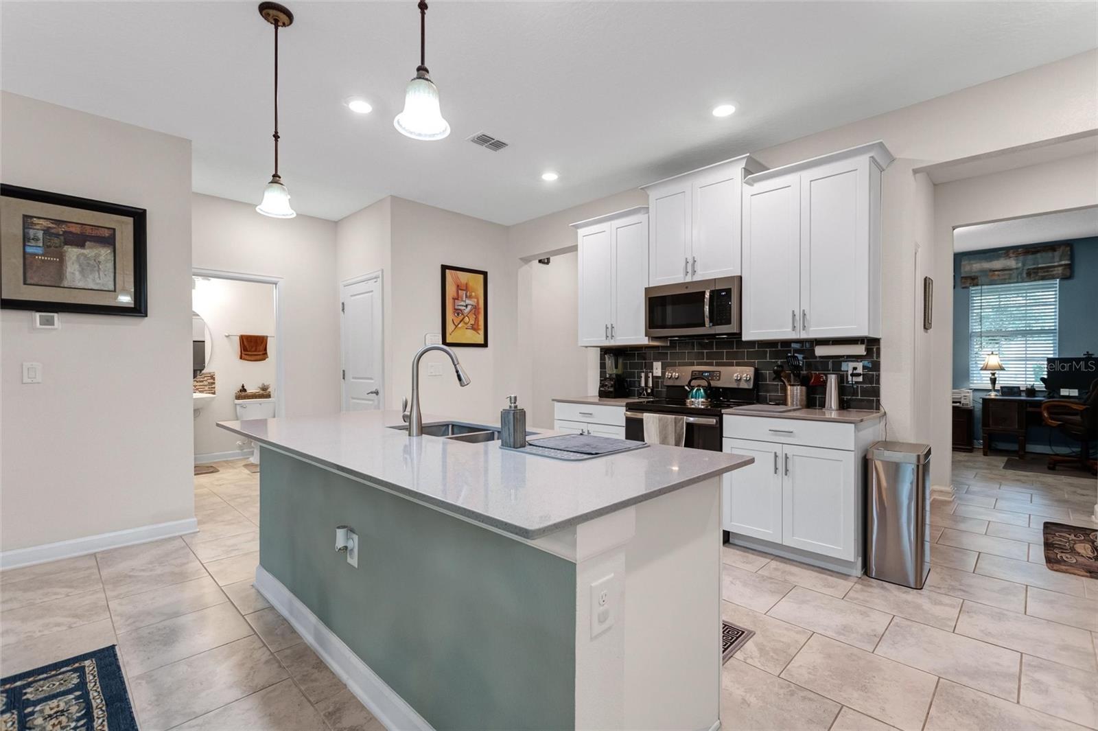 1089 BLACKWOLF RUN RD, DAVENPORT, FL, 33896