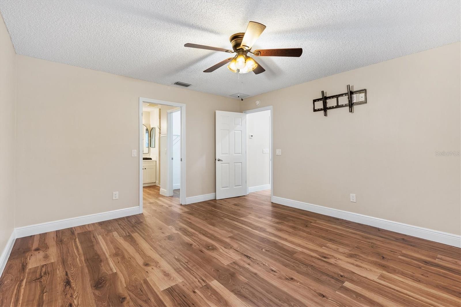 17960 SE 92ND AMORY AVE, THE VILLAGES, FL, 32162