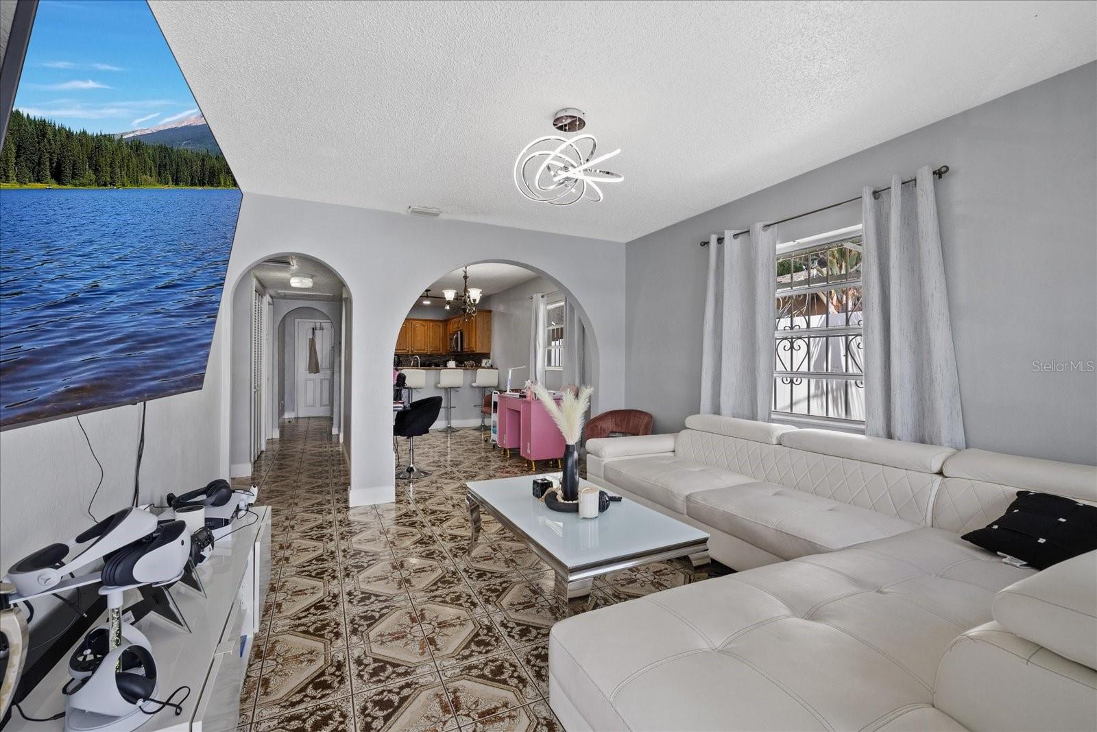 3322 W KATHLEEN ST, TAMPA, FL, 33607