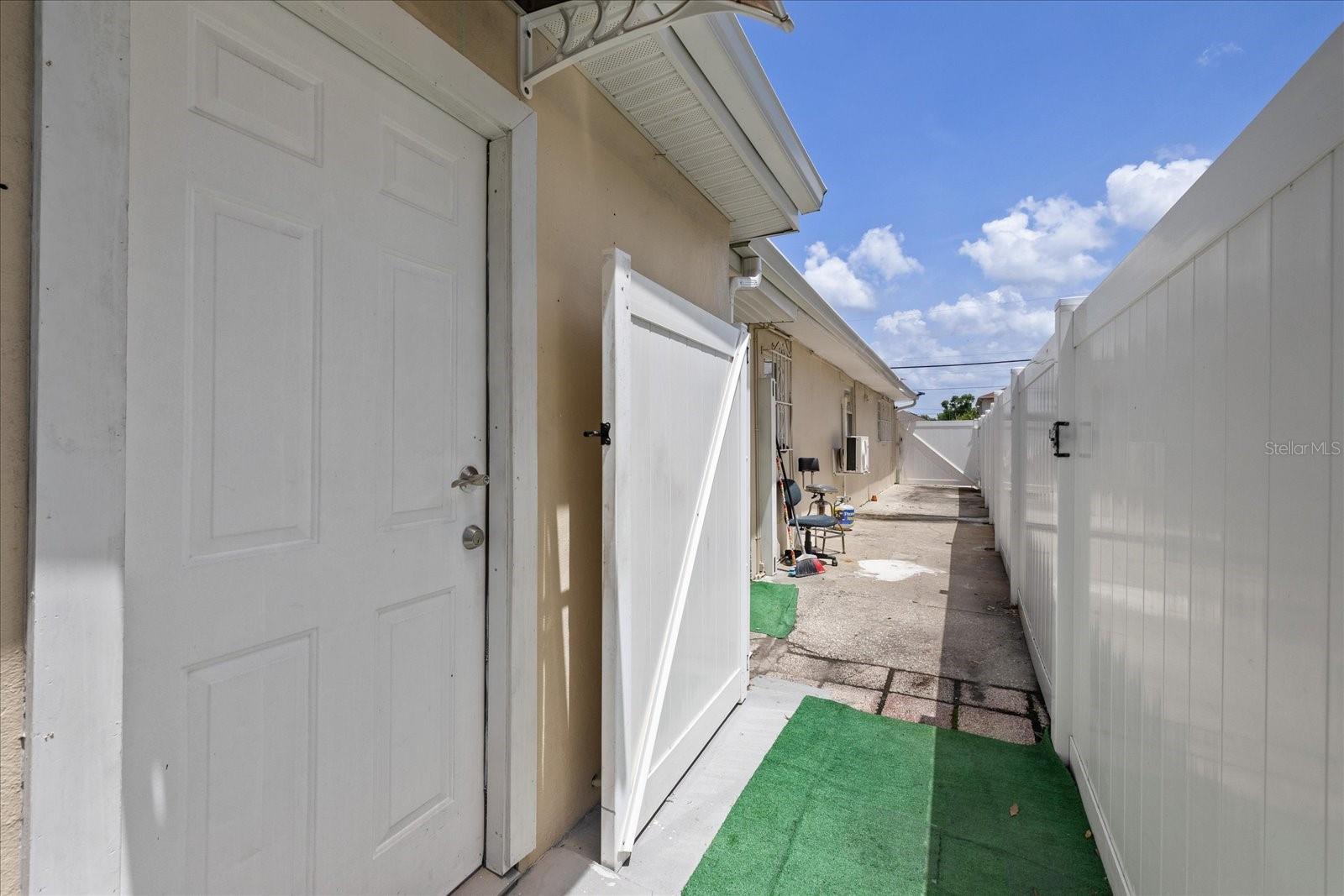 3322 W KATHLEEN ST, TAMPA, FL, 33607