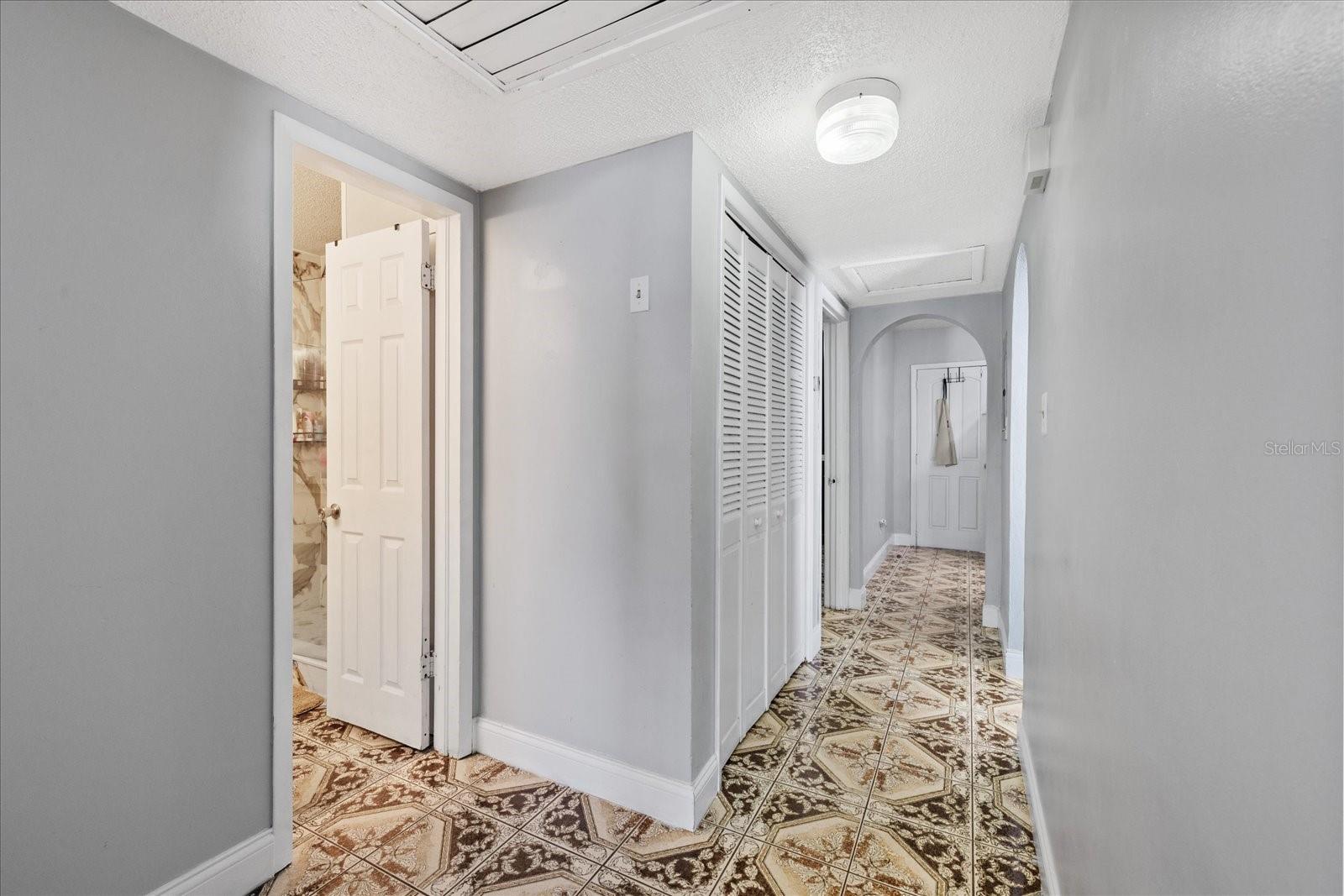 3322 W KATHLEEN ST, TAMPA, FL, 33607
