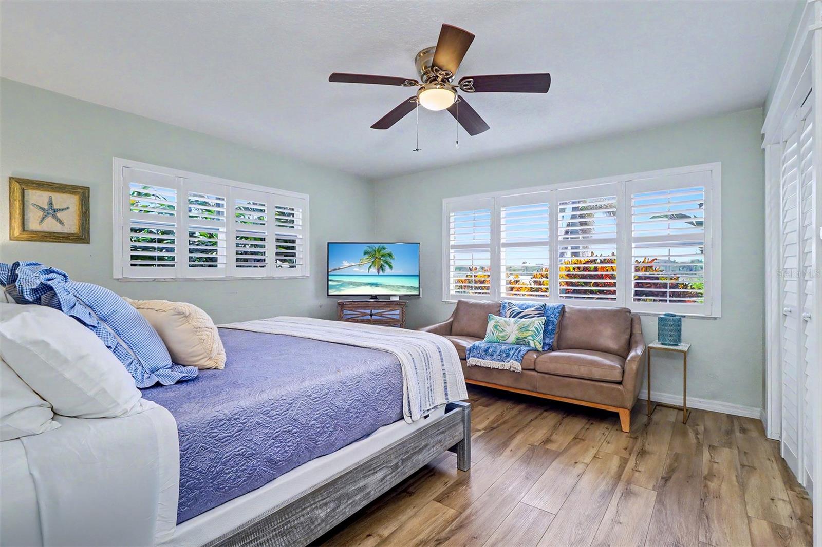 495 HARBOR DR S, INDIAN ROCKS BEACH, FL, 33785