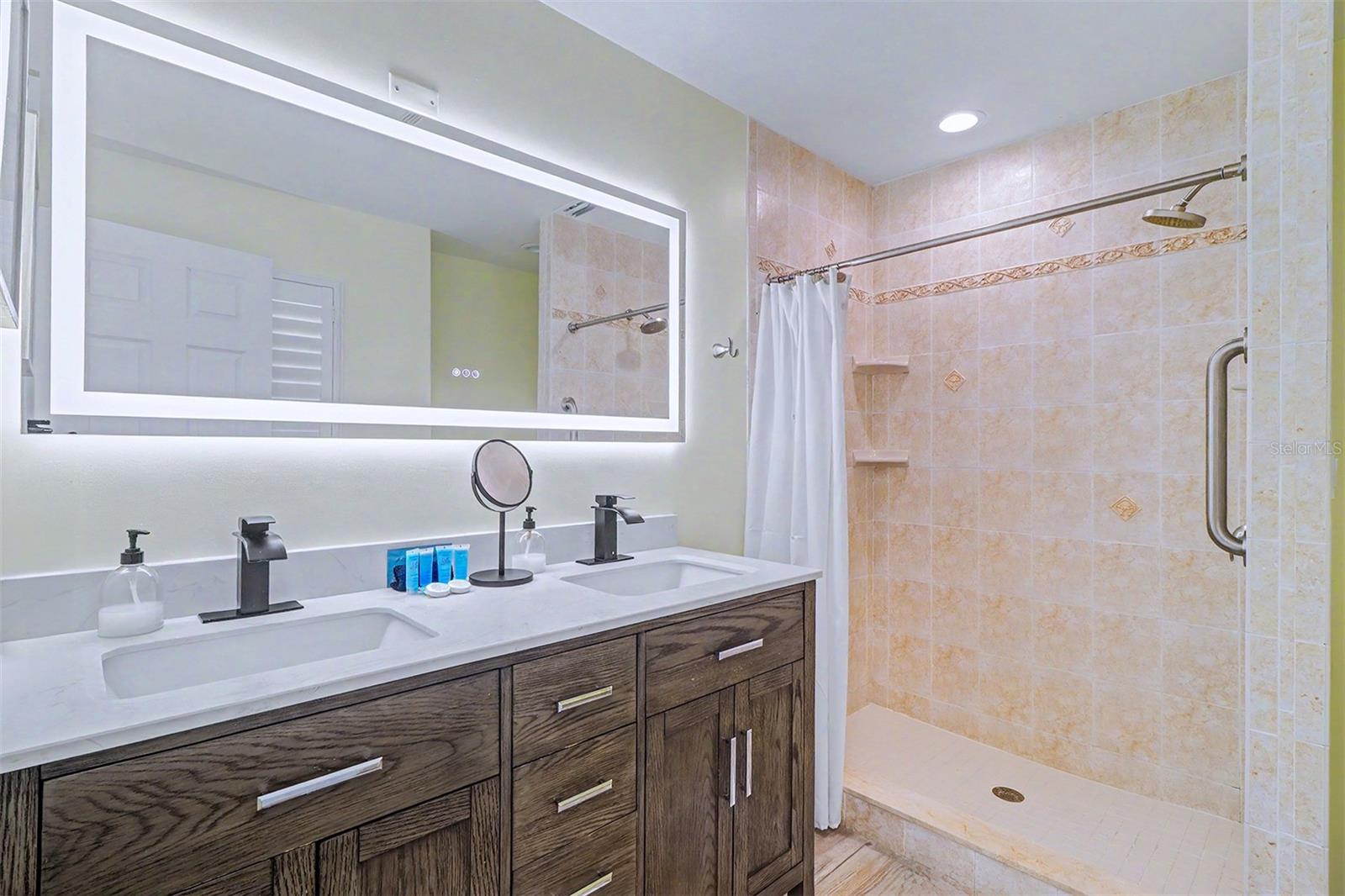 495 HARBOR DR S, INDIAN ROCKS BEACH, FL, 33785