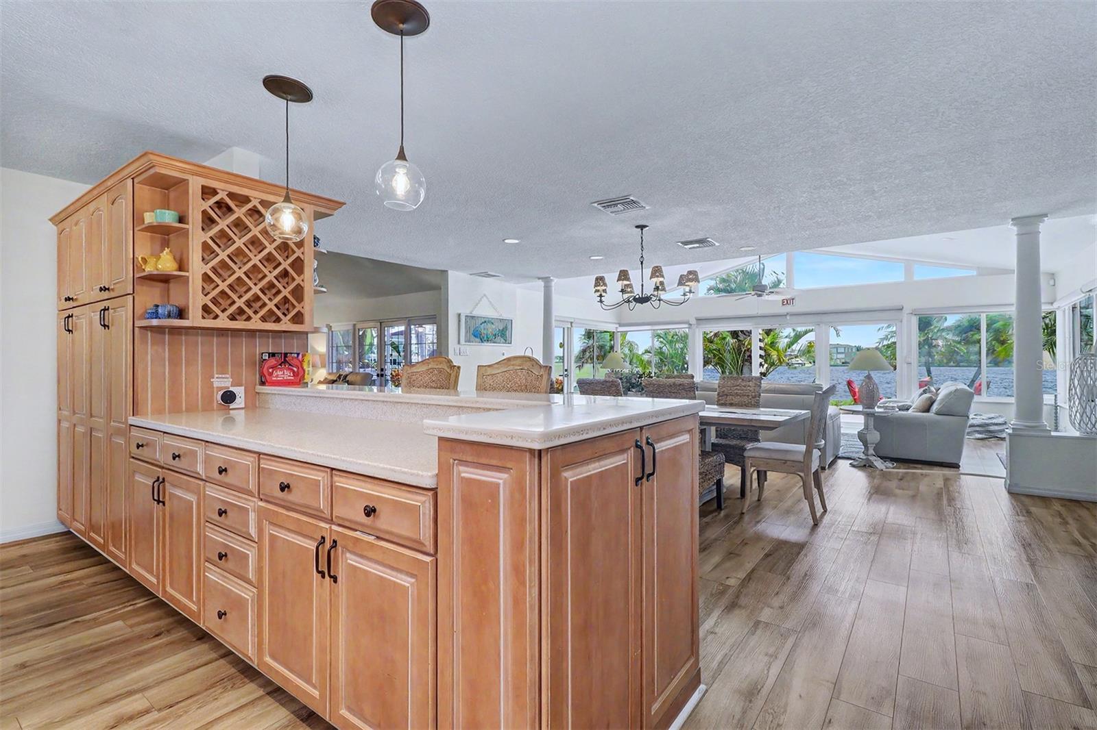495 HARBOR DR S, INDIAN ROCKS BEACH, FL, 33785