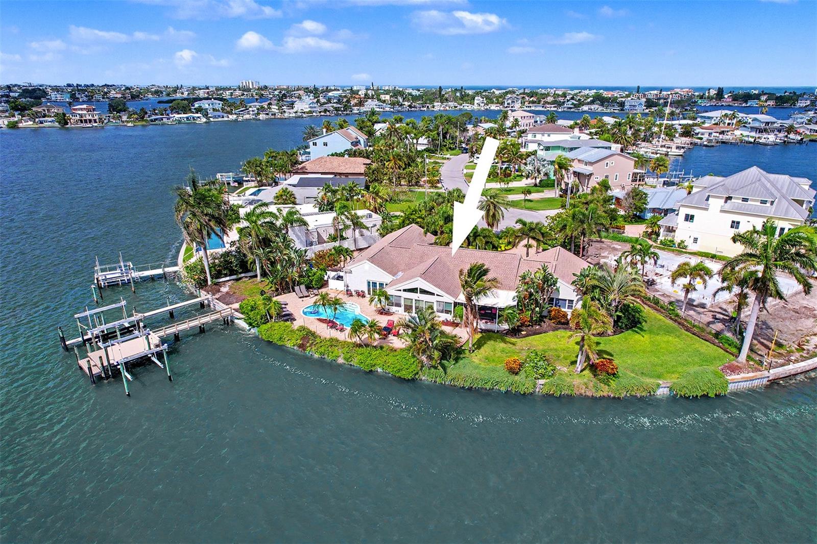 495 HARBOR DR S, INDIAN ROCKS BEACH, FL, 33785