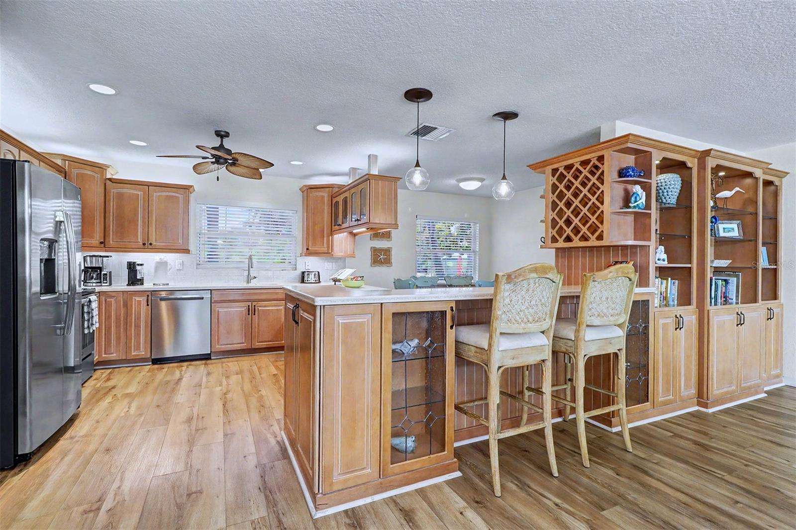 495 HARBOR DR S, INDIAN ROCKS BEACH, FL, 33785