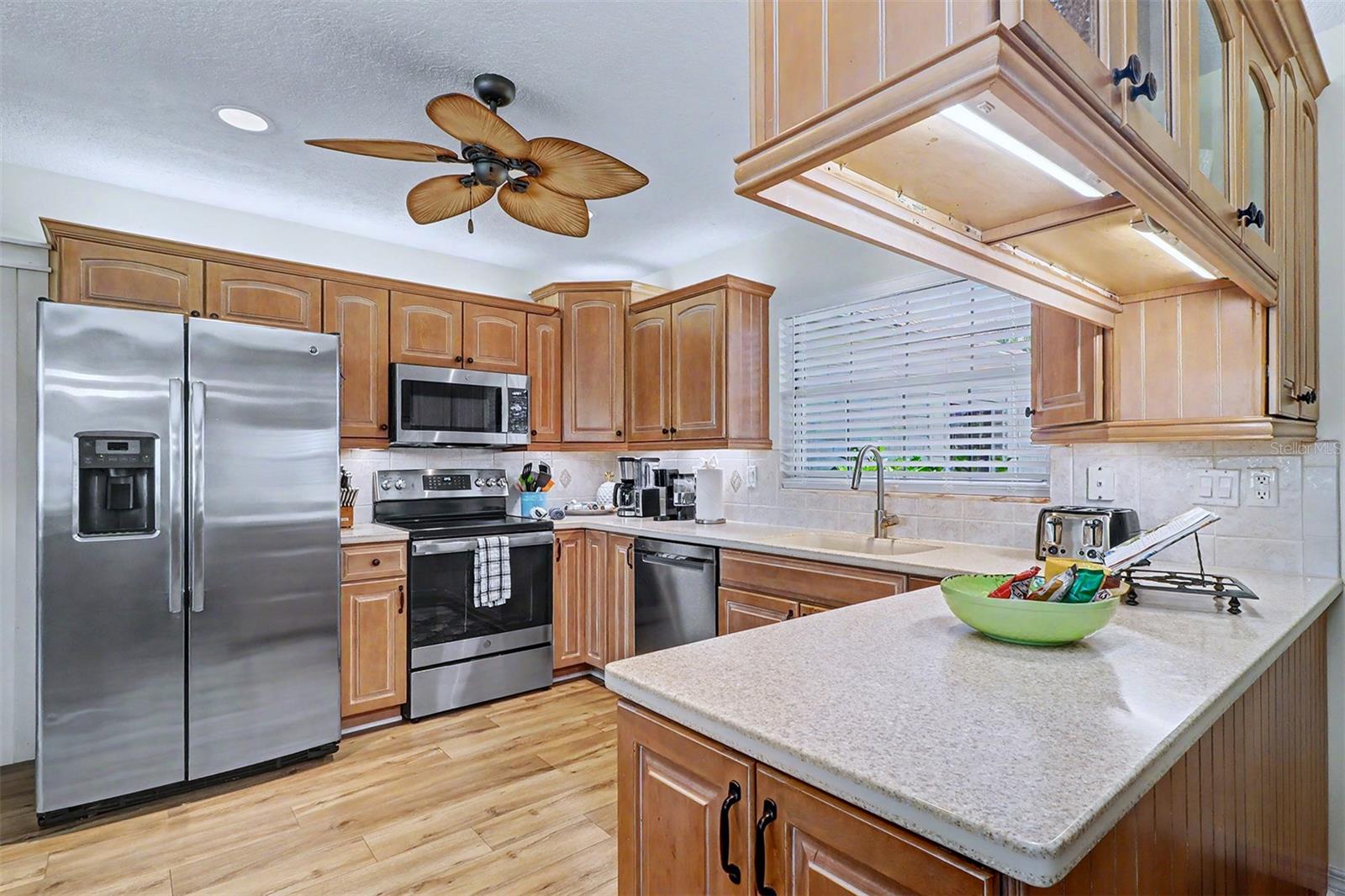 495 HARBOR DR S, INDIAN ROCKS BEACH, FL, 33785