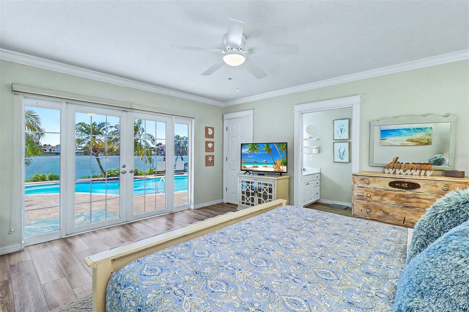 495 HARBOR DR S, INDIAN ROCKS BEACH, FL, 33785