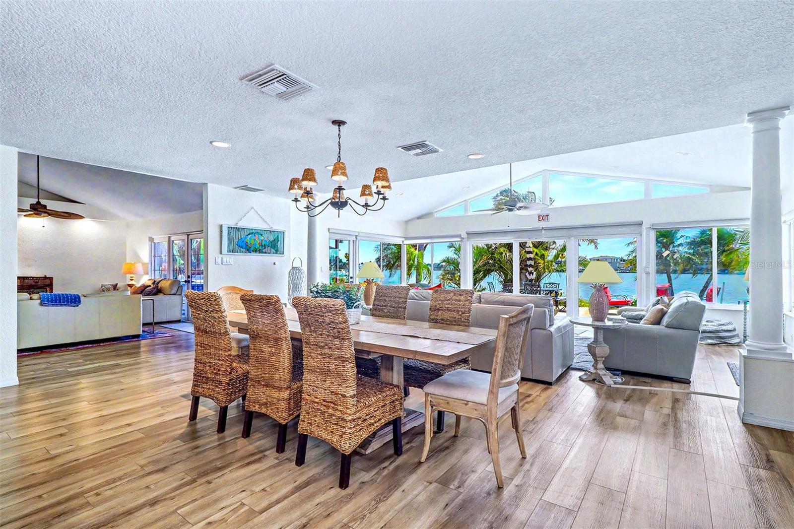 495 HARBOR DR S, INDIAN ROCKS BEACH, FL, 33785