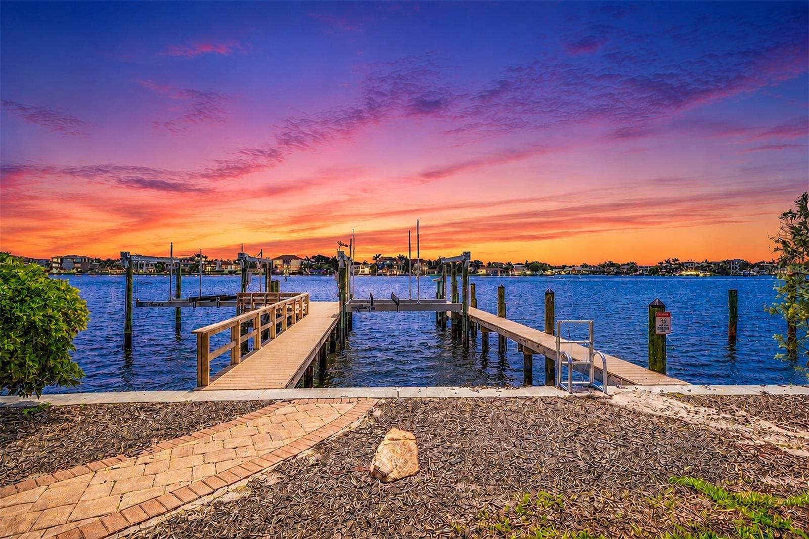 495 HARBOR DR S, INDIAN ROCKS BEACH, FL, 33785