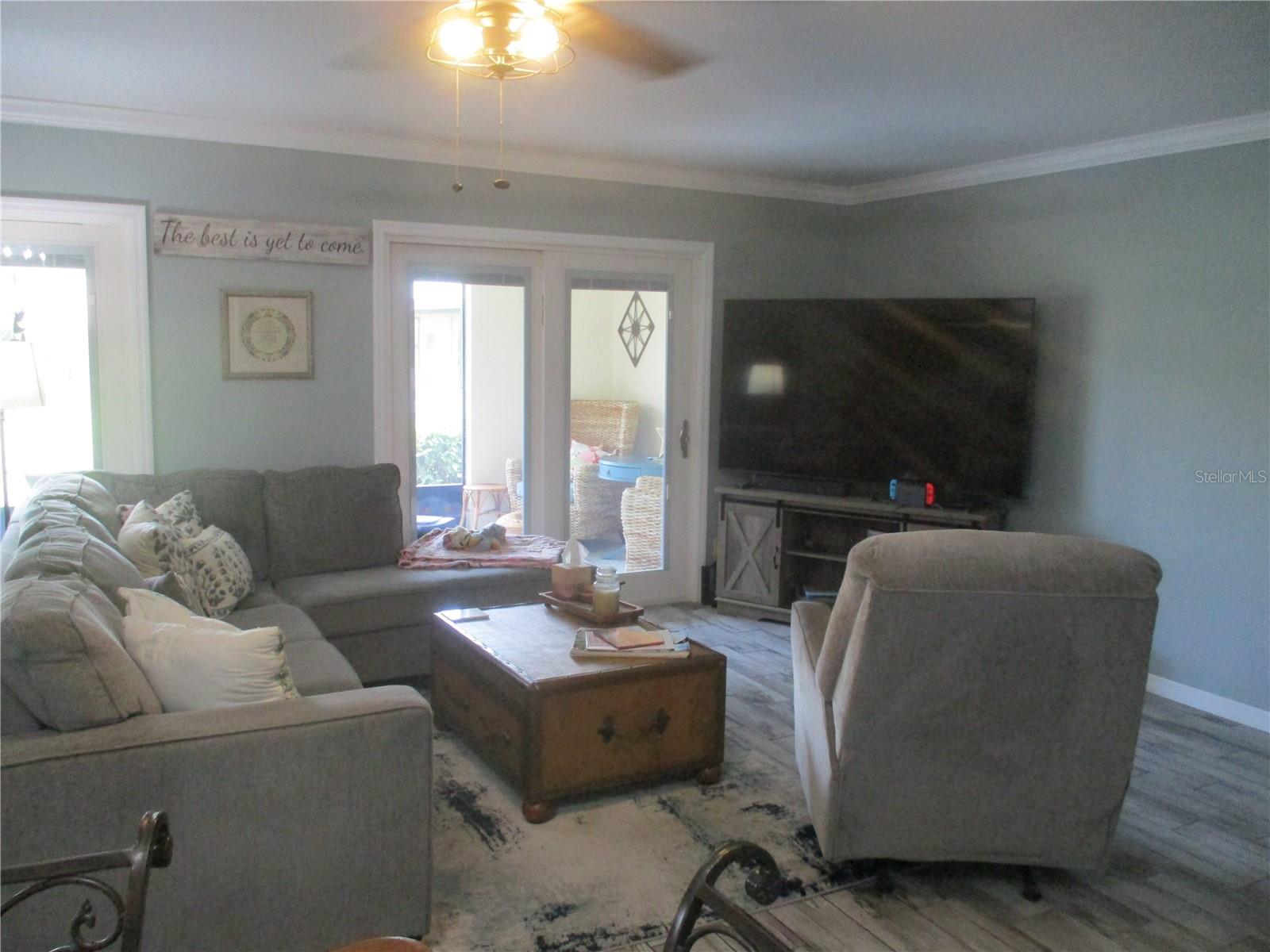 2111 N HALCYON DR, SUN CITY CENTER, FL, 33573