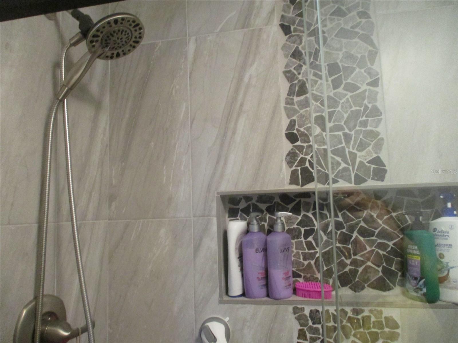 2111 N HALCYON DR, SUN CITY CENTER, FL, 33573