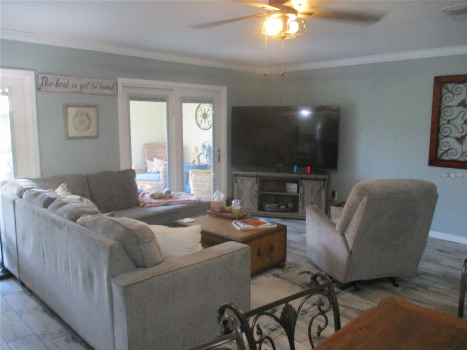 2111 N HALCYON DR, SUN CITY CENTER, FL, 33573