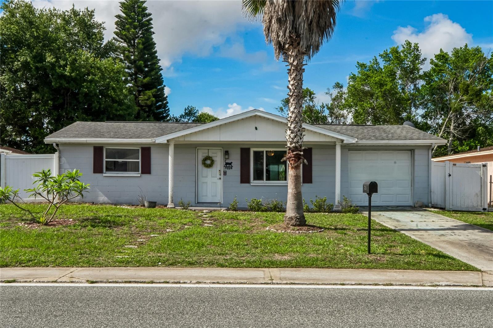 7024 FOX HOLLOW DR, PORT RICHEY, FL, 34668
