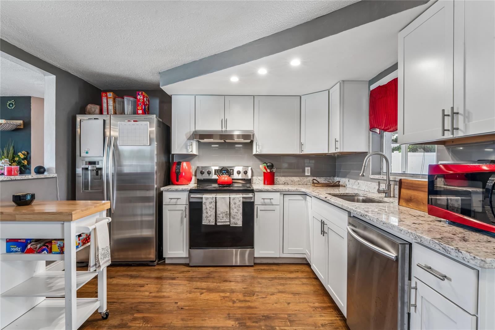 7024 FOX HOLLOW DR, PORT RICHEY, FL, 34668