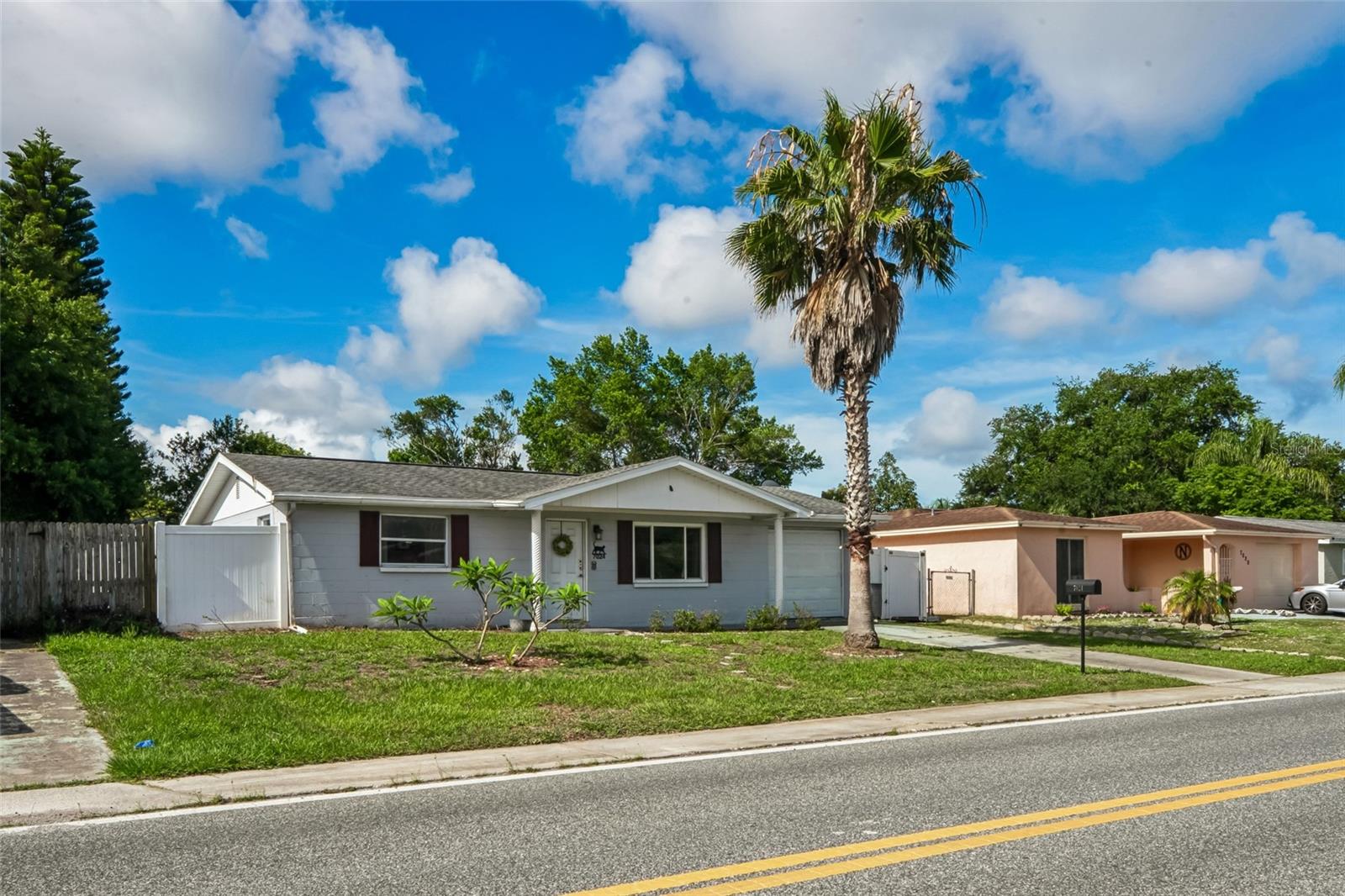 7024 FOX HOLLOW DR, PORT RICHEY, FL, 34668