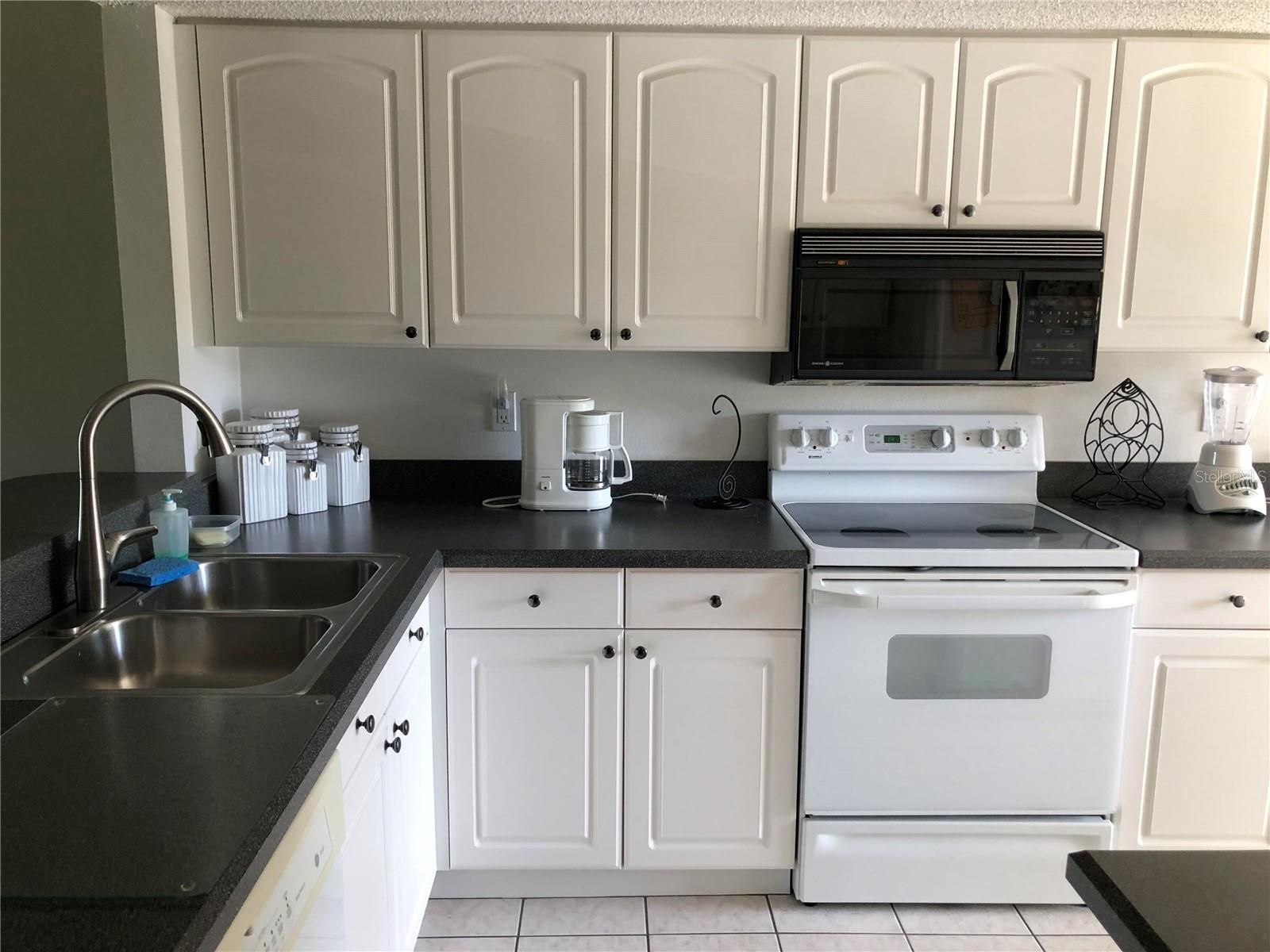 6211 TIMBER LAKE DR #B4, SARASOTA, FL, 34243