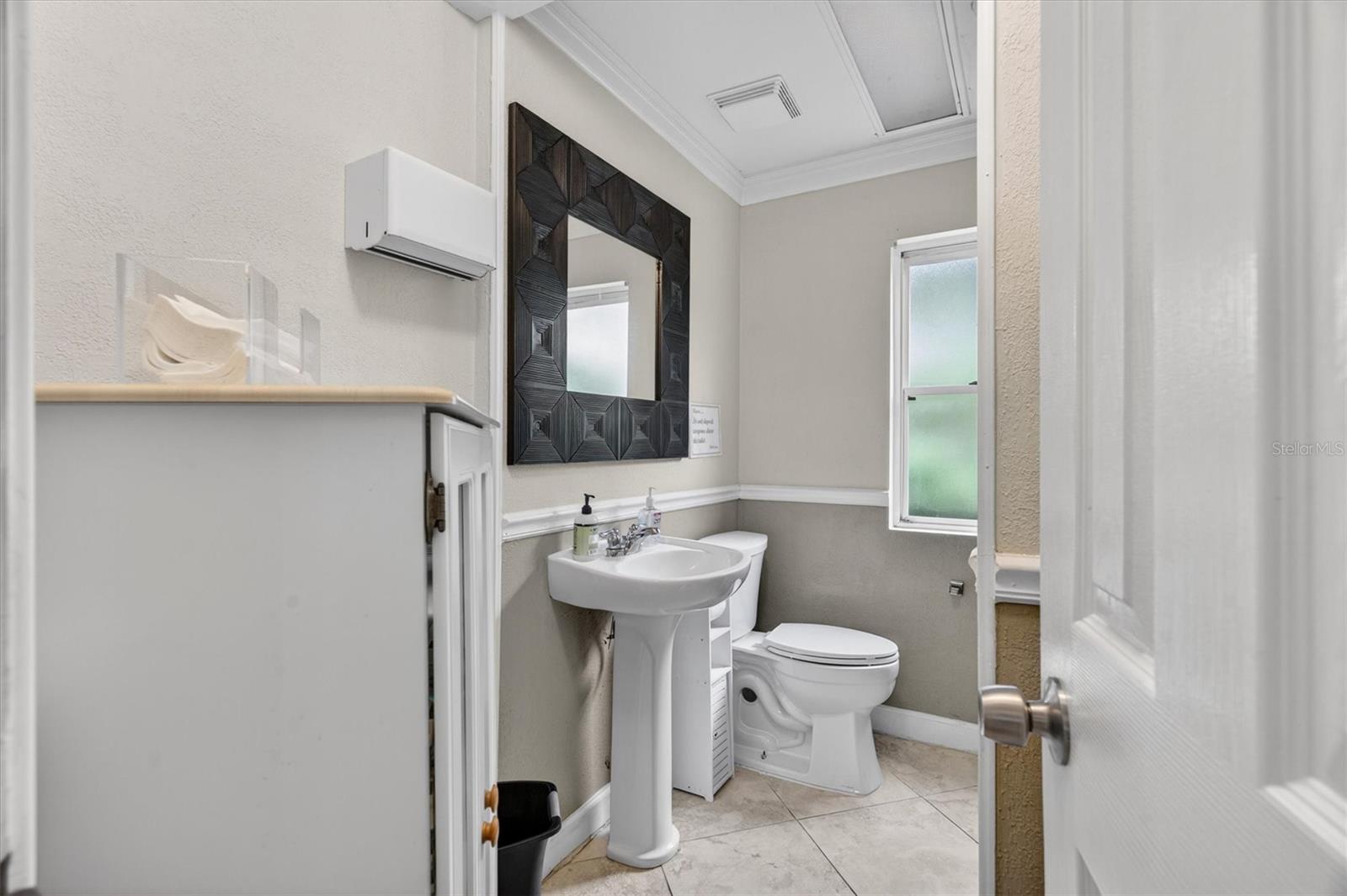 813 N FERN CREEK AVE, ORLANDO, FL, 32803