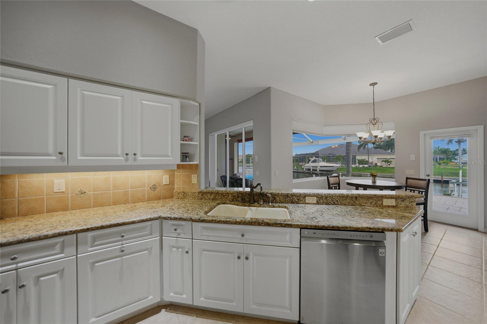 454 MACEDONIA DR, PUNTA GORDA, FL, 33950