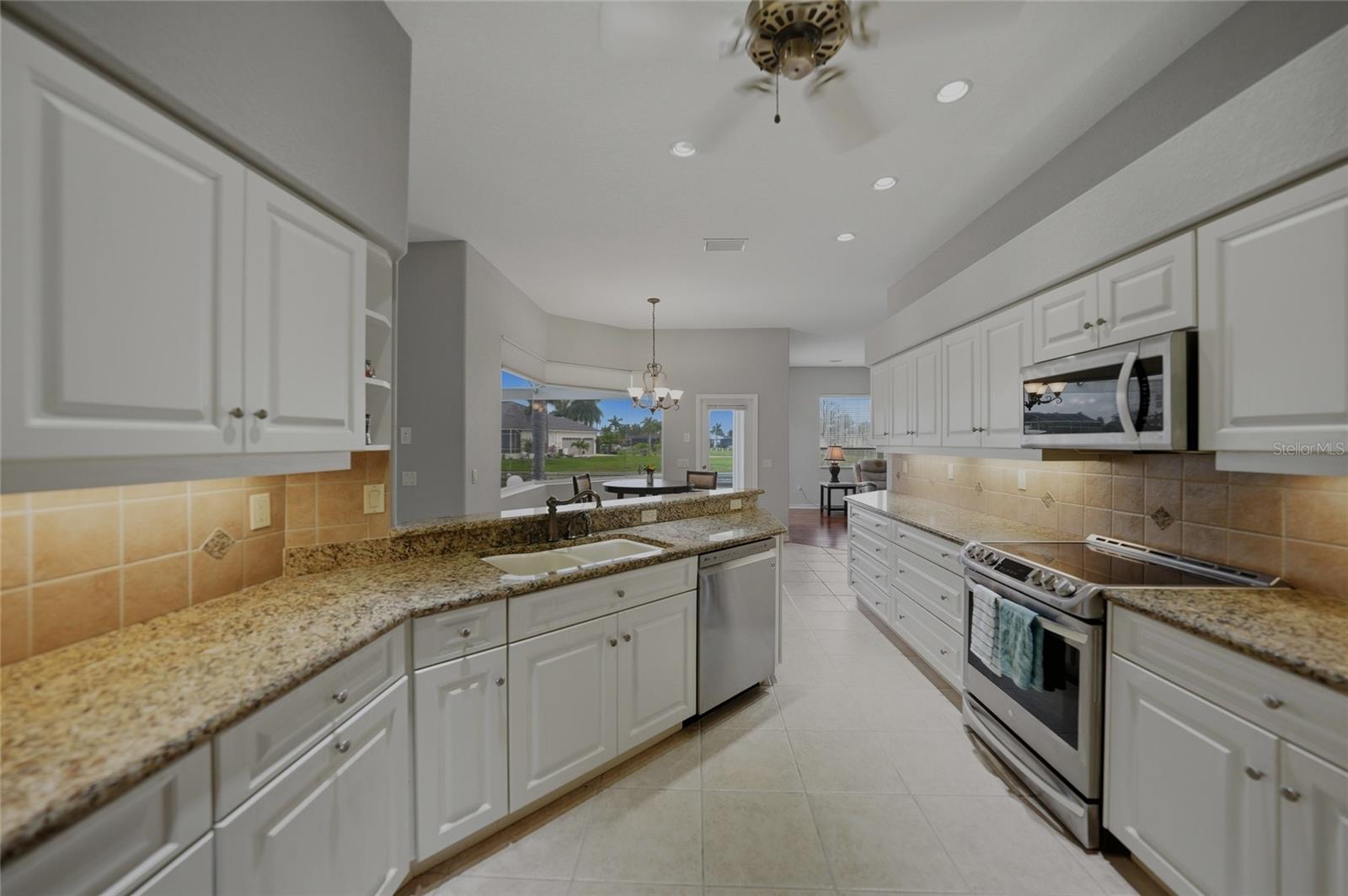 454 MACEDONIA DR, PUNTA GORDA, FL, 33950