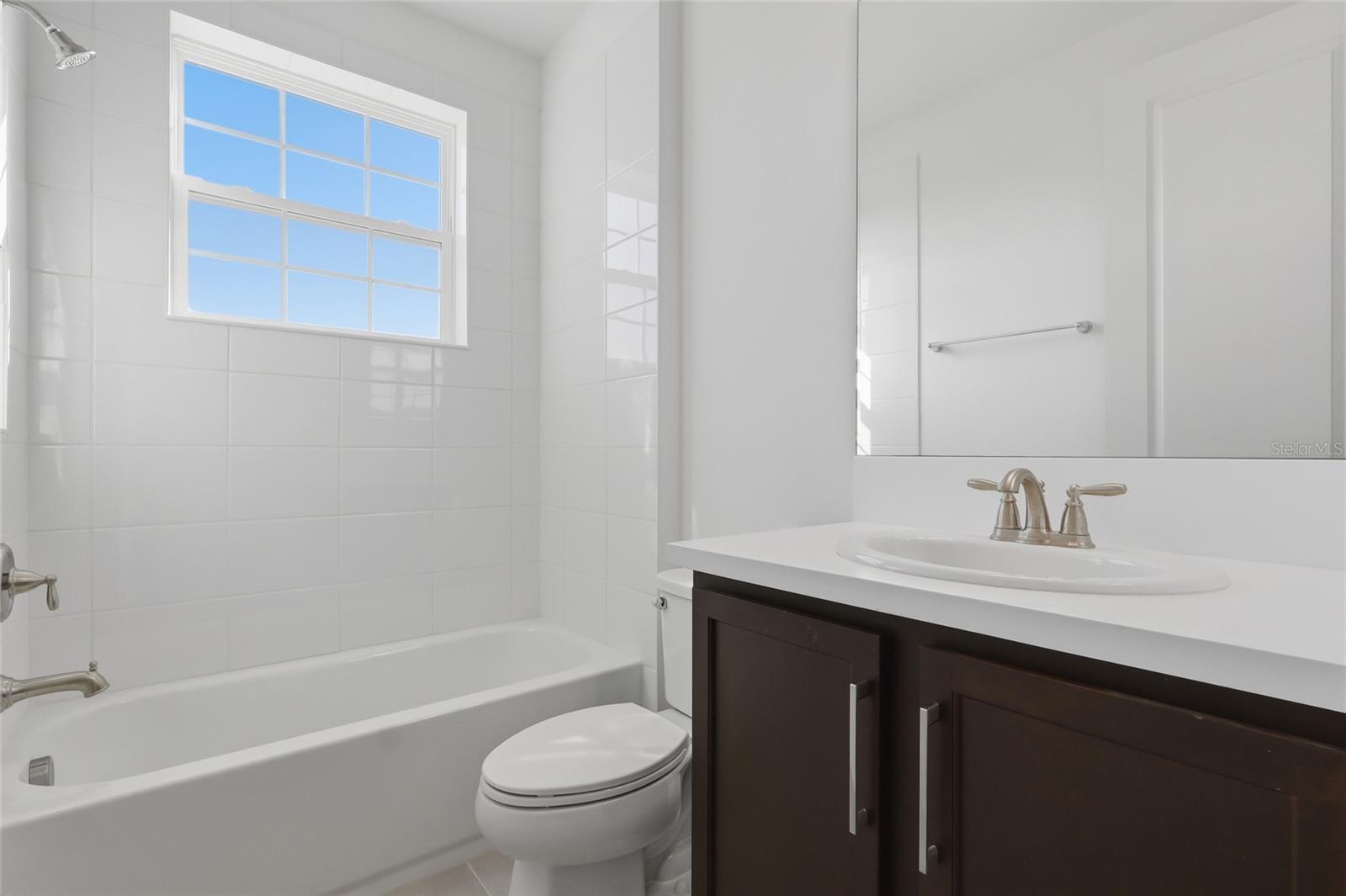 32801 TREE OF LIFE AVE, WESLEY CHAPEL, FL, 33543