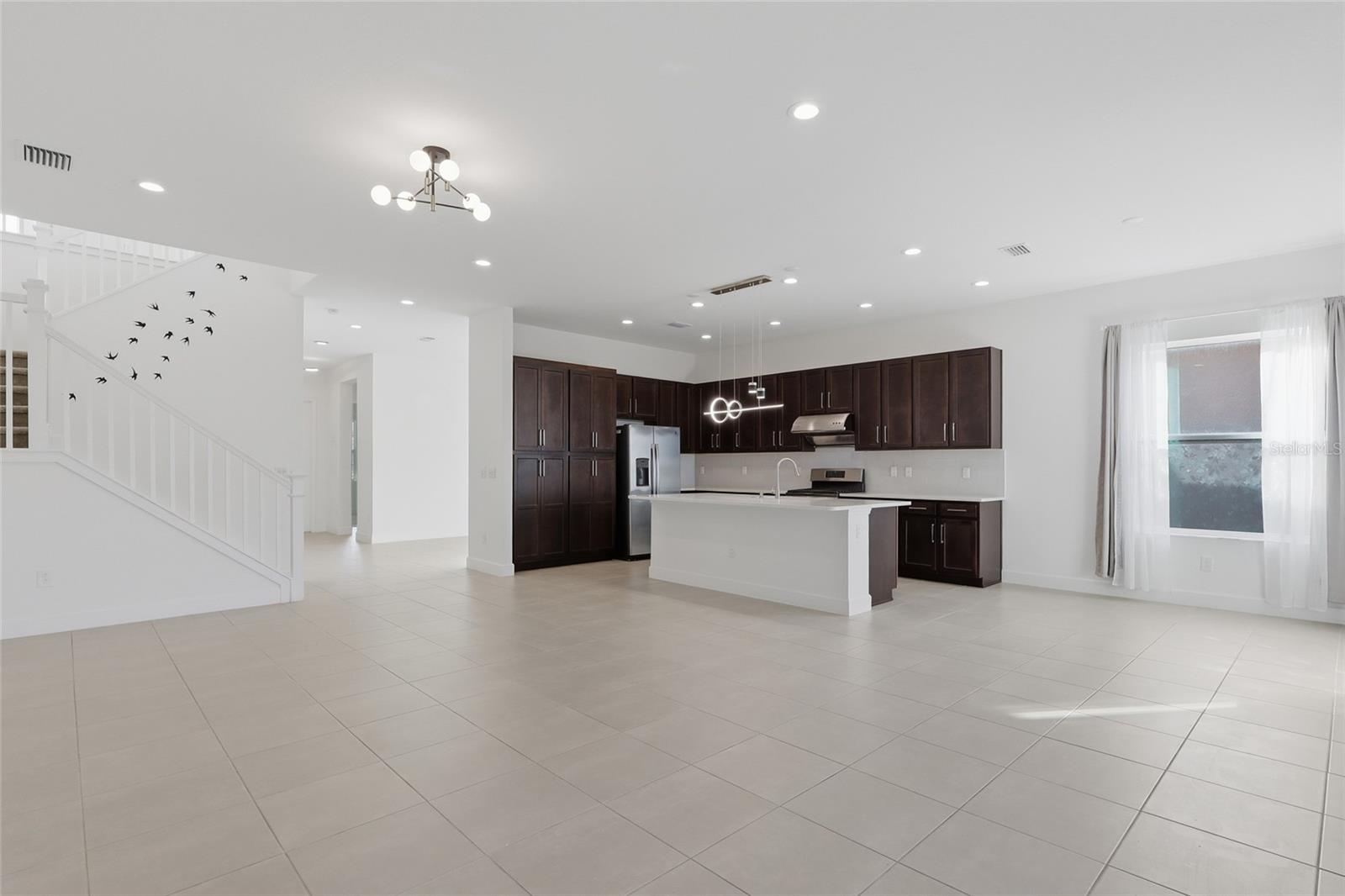 32801 TREE OF LIFE AVE, WESLEY CHAPEL, FL, 33543