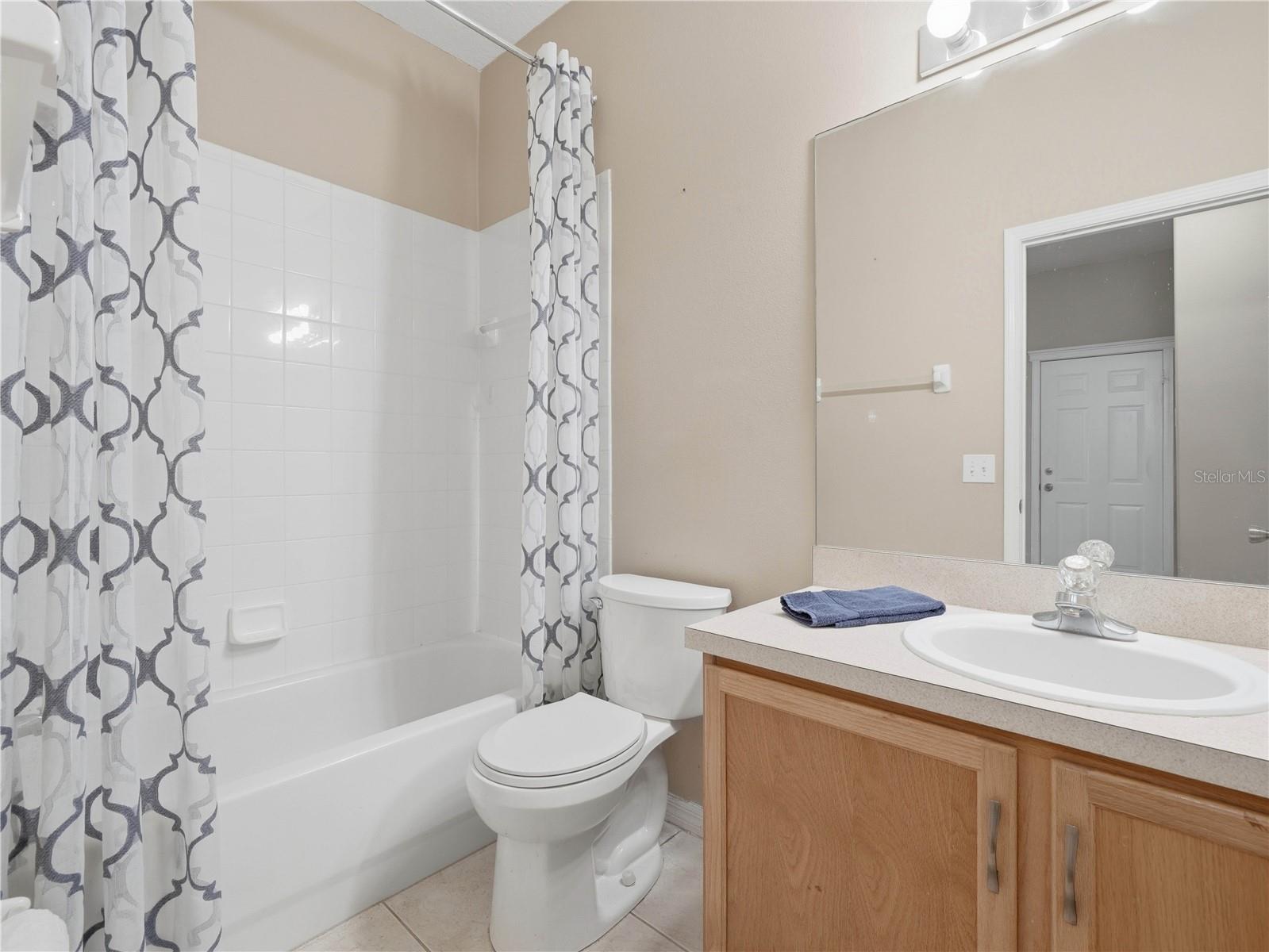 6936 SURREY OAK DR, APOLLO BEACH, FL, 33572
