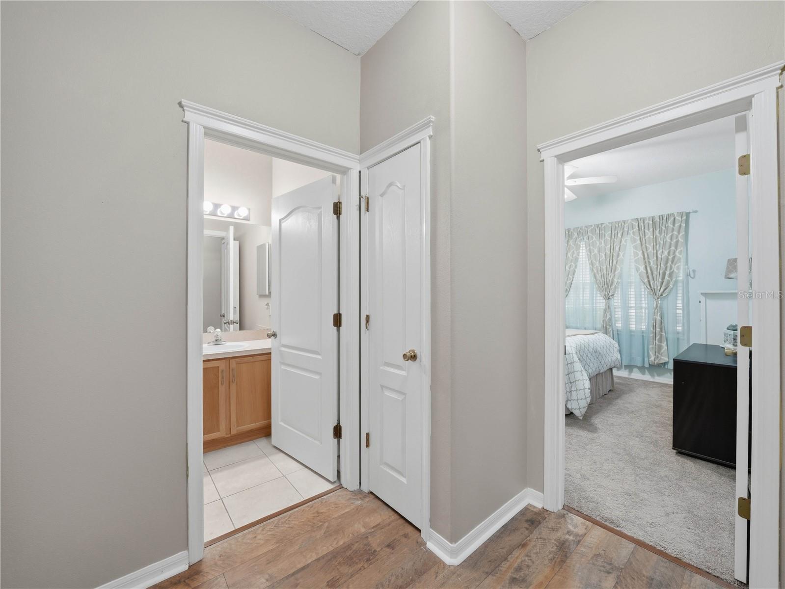 6936 SURREY OAK DR, APOLLO BEACH, FL, 33572