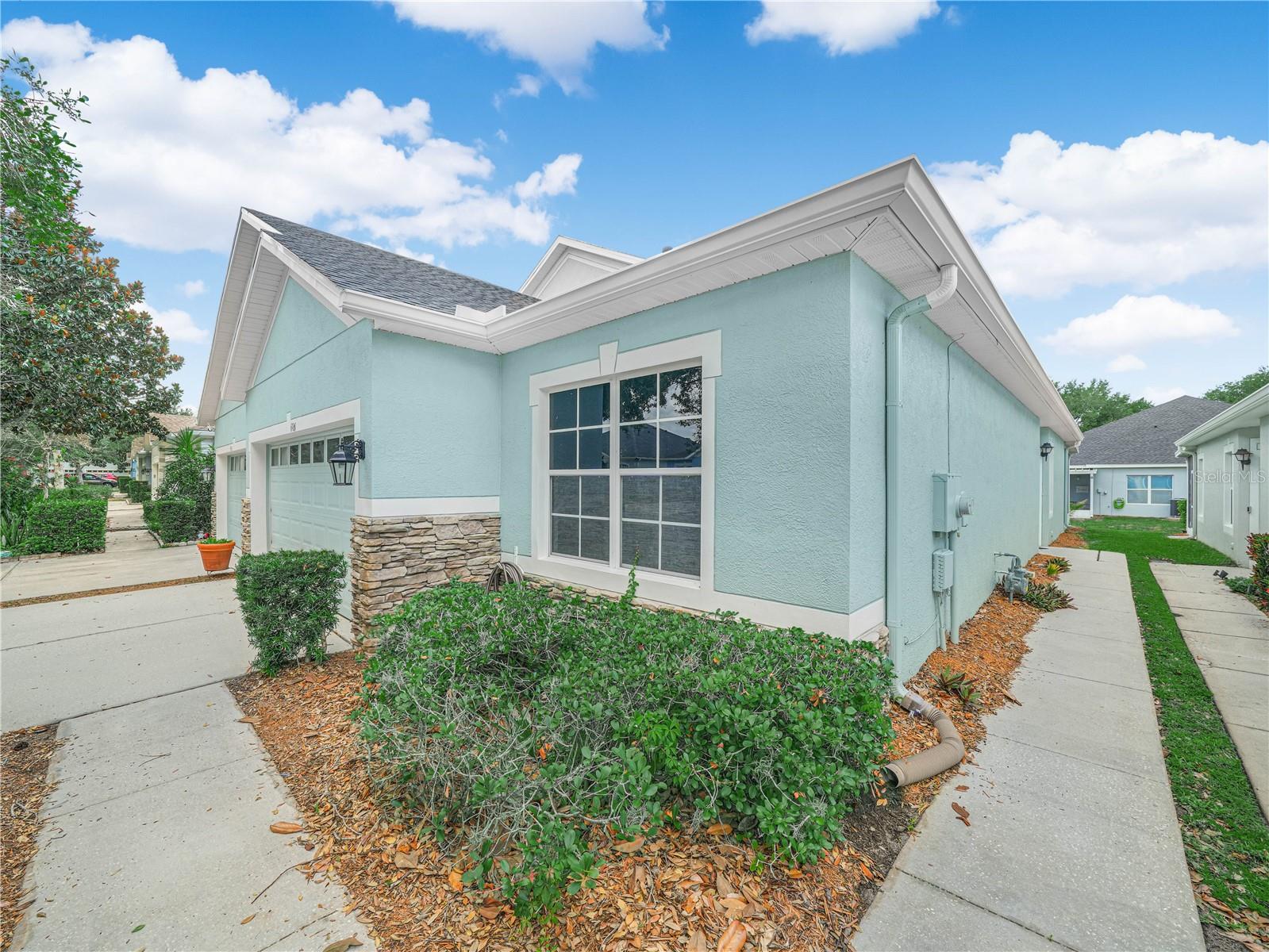 6936 SURREY OAK DR, APOLLO BEACH, FL, 33572