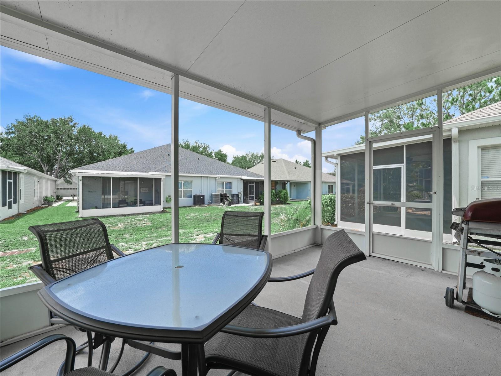 6936 SURREY OAK DR, APOLLO BEACH, FL, 33572