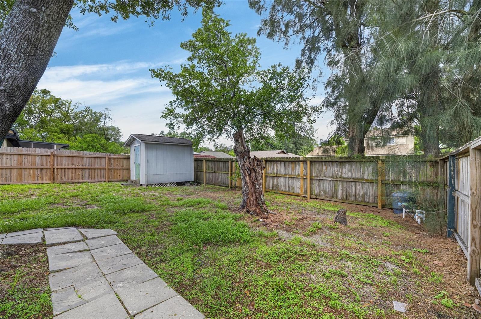 5001 WHITEWAY DR, TAMPA, FL, 33617
