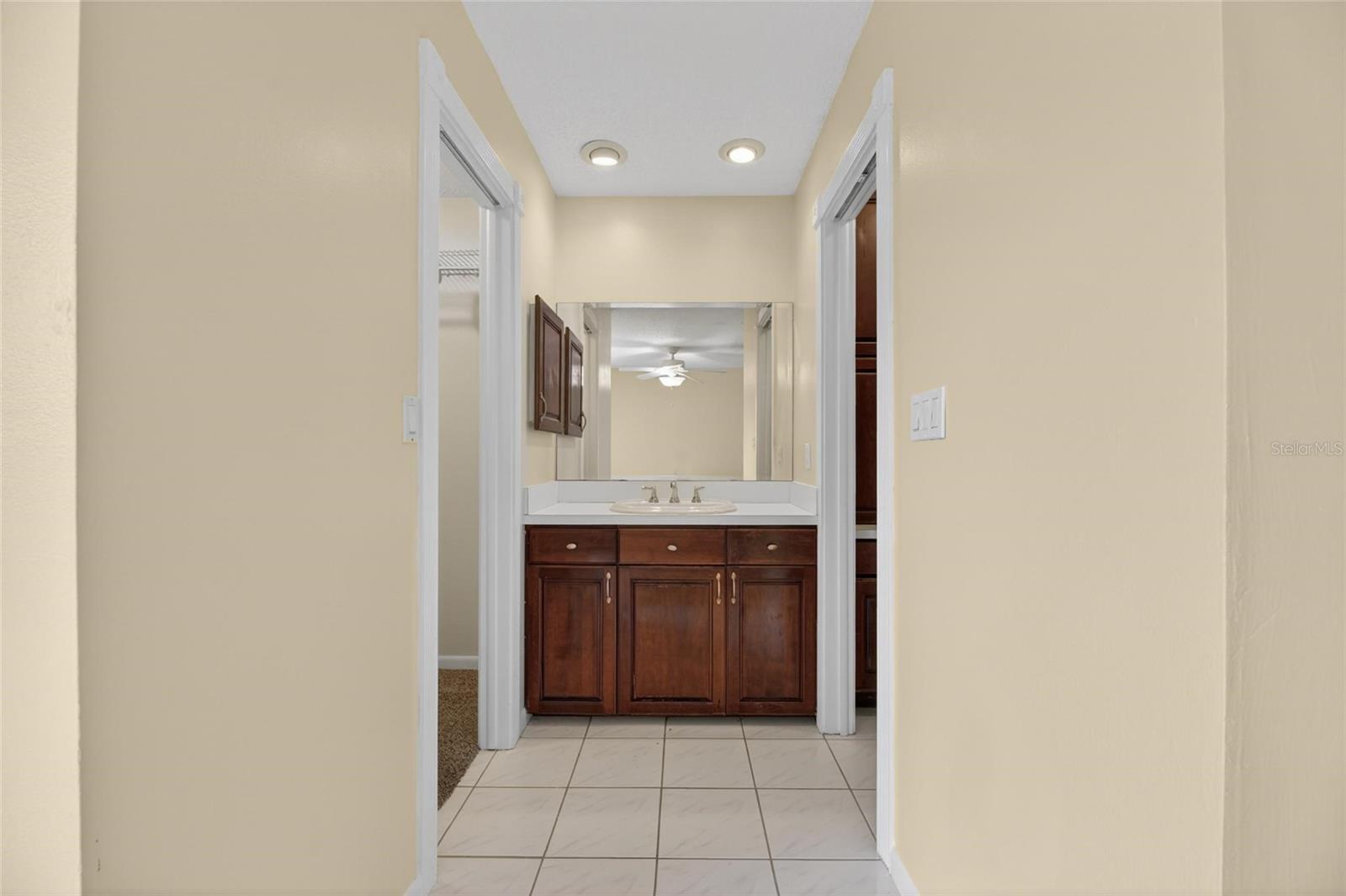 5001 WHITEWAY DR, TAMPA, FL, 33617