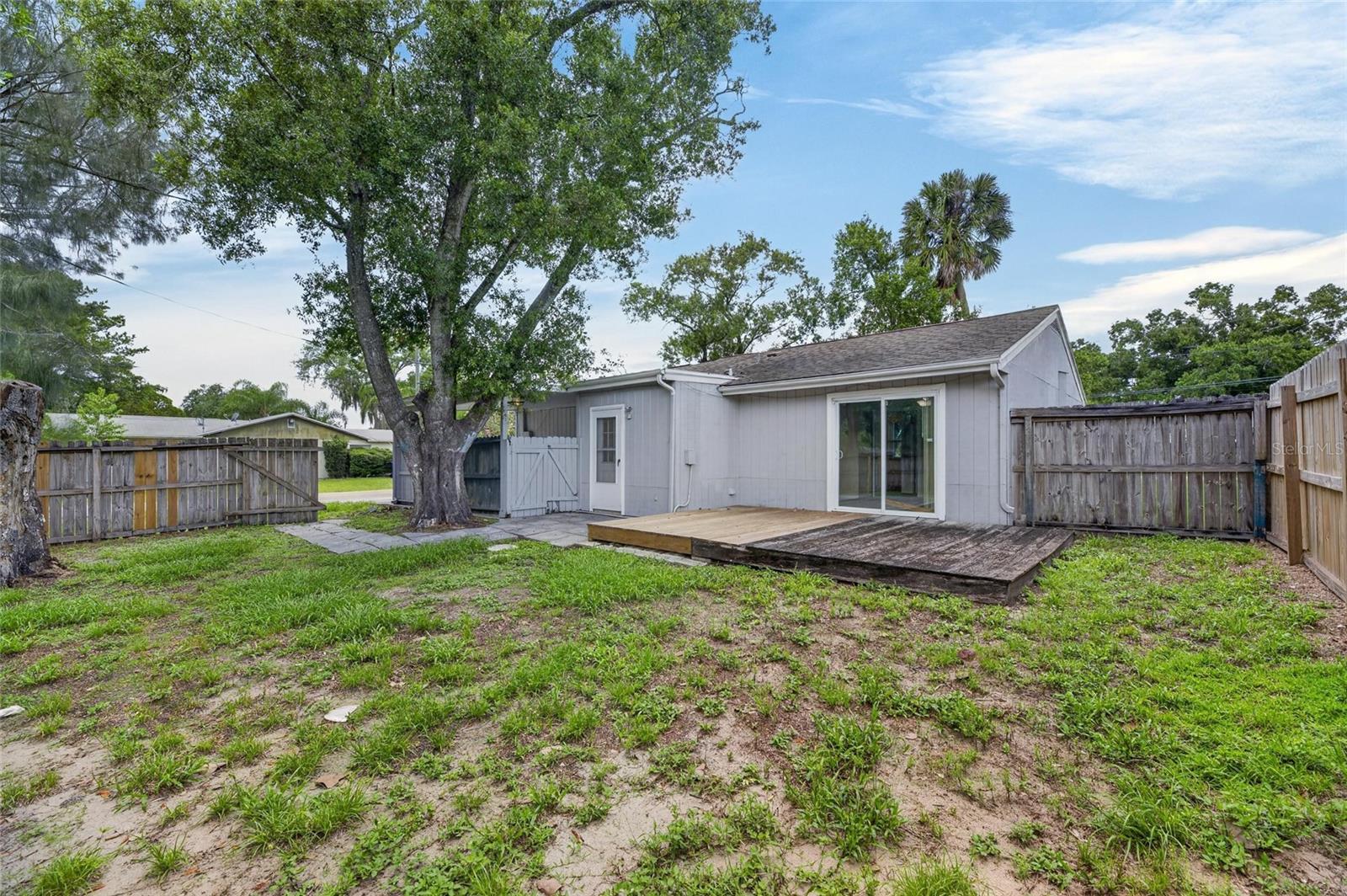 5001 WHITEWAY DR, TAMPA, FL, 33617