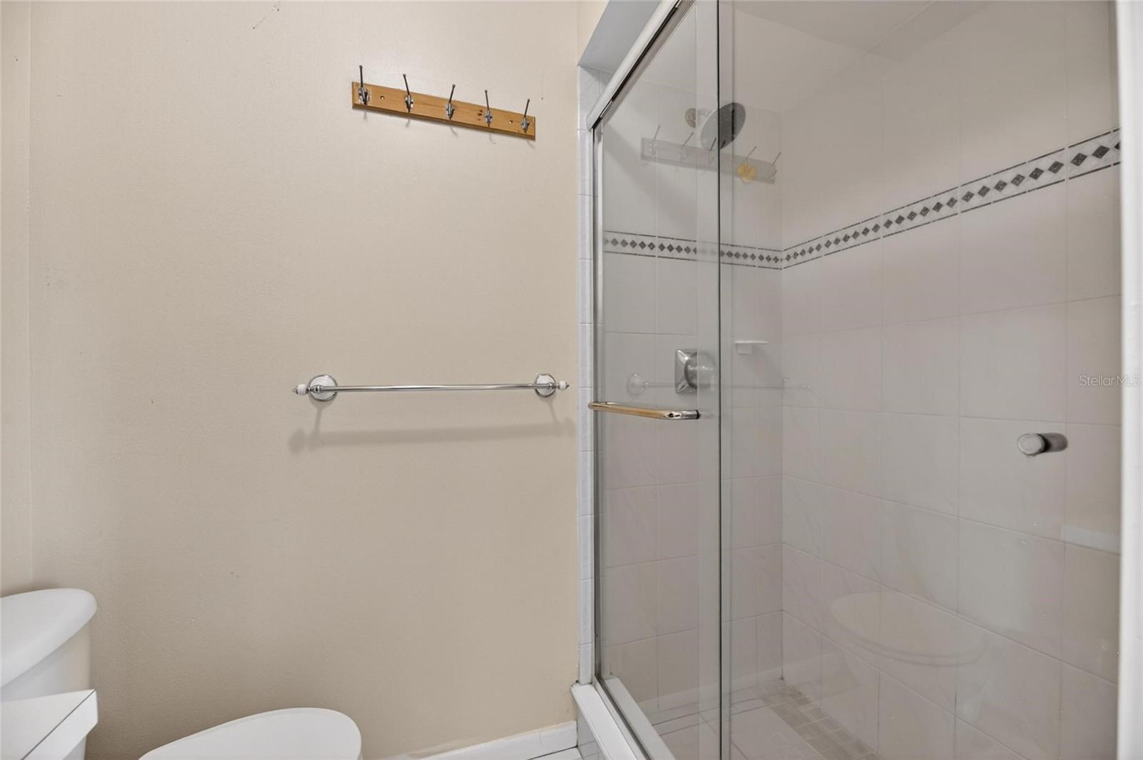 5001 WHITEWAY DR, TAMPA, FL, 33617